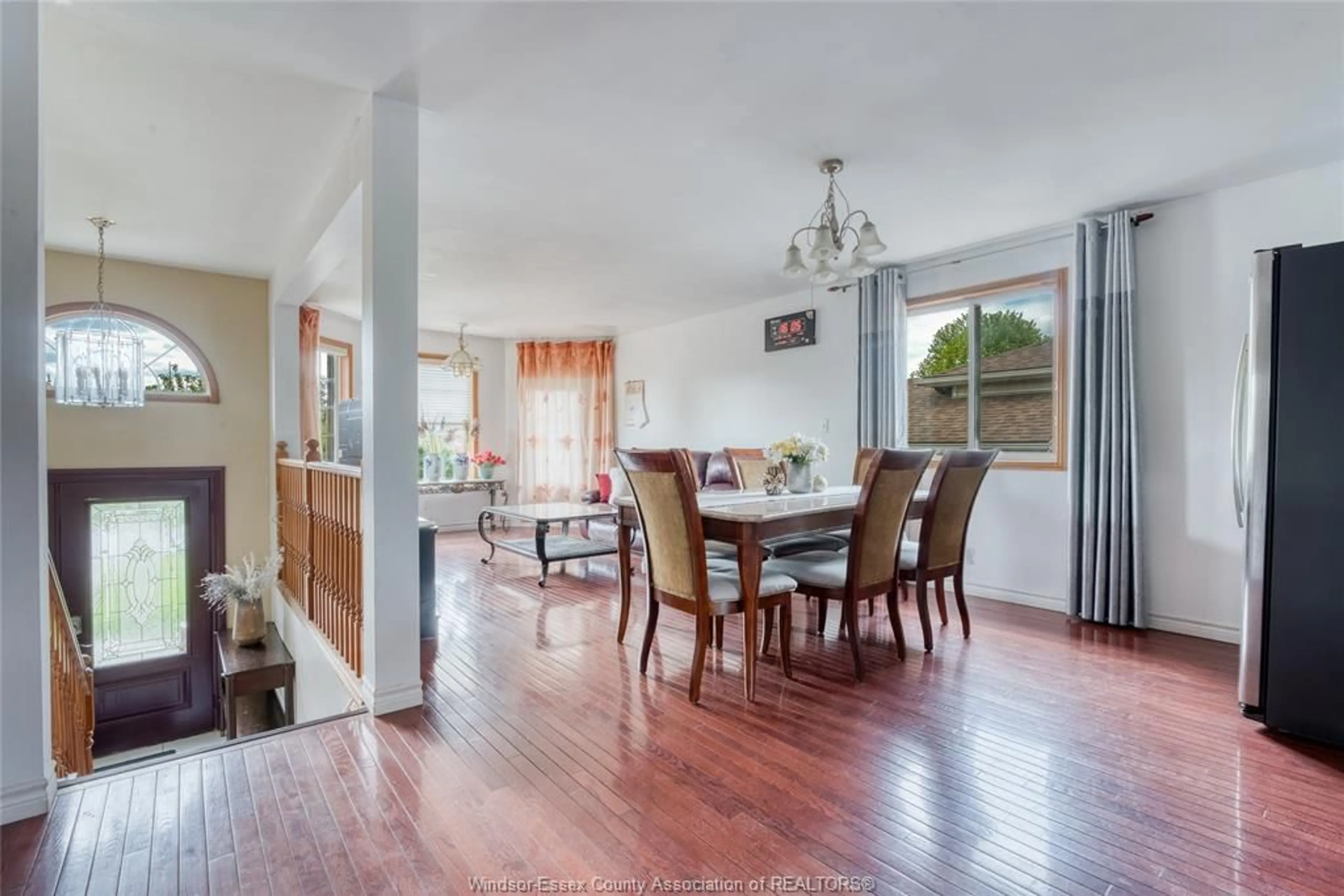Dining room, unknown for 4340 ST. CLAIR Ave, LaSalle Ontario N9H 1G1