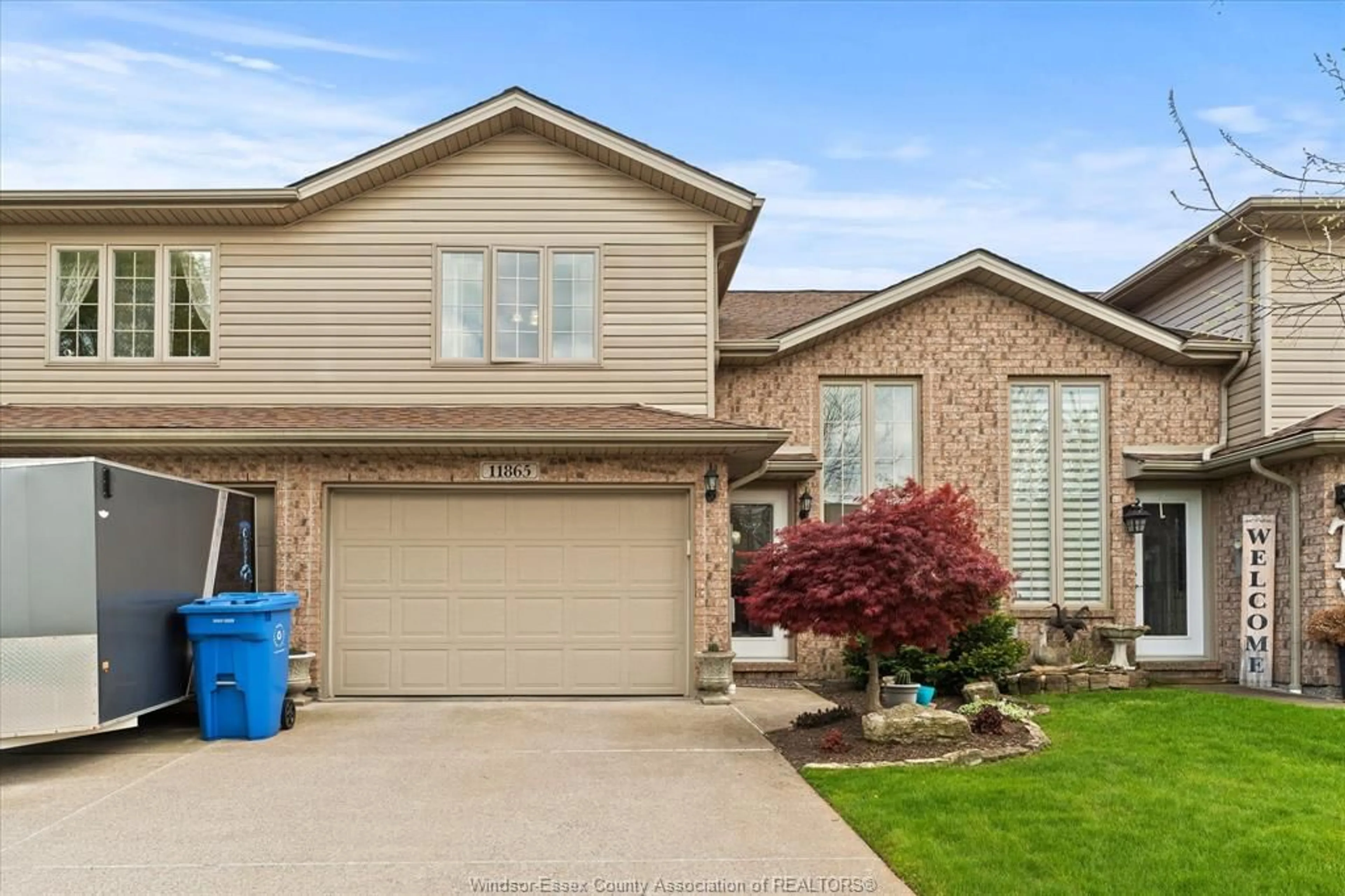 Home with brick exterior material, street for 11865 ROCKLAND, Windsor Ontario N8P 1Z7