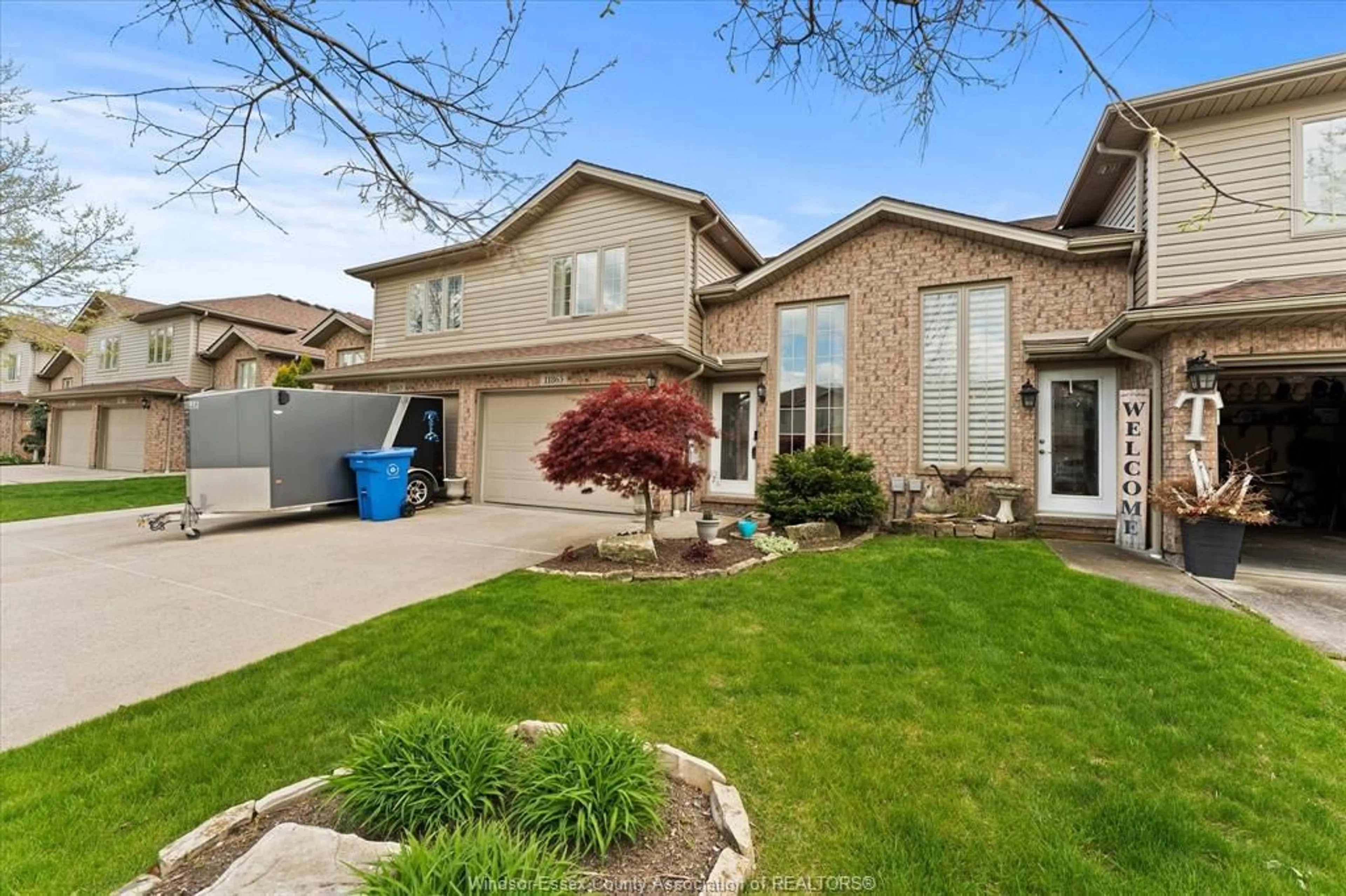 Home with brick exterior material, street for 11865 ROCKLAND, Windsor Ontario N8P 1Z7