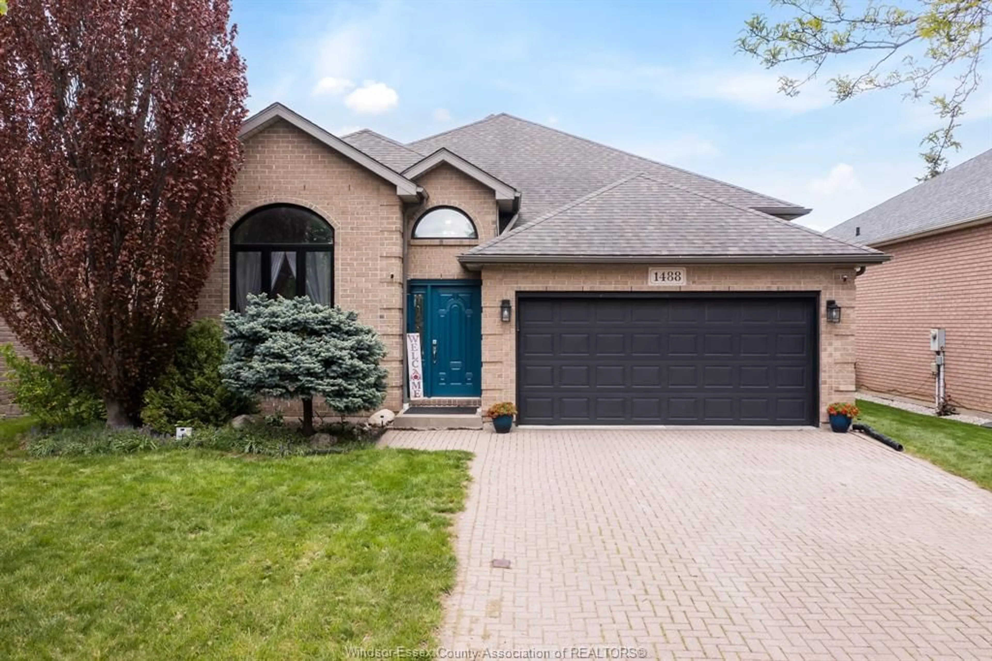 Home with brick exterior material, street for 1488 IMPERIAL Cres, Windsor Ontario N9G 2T7