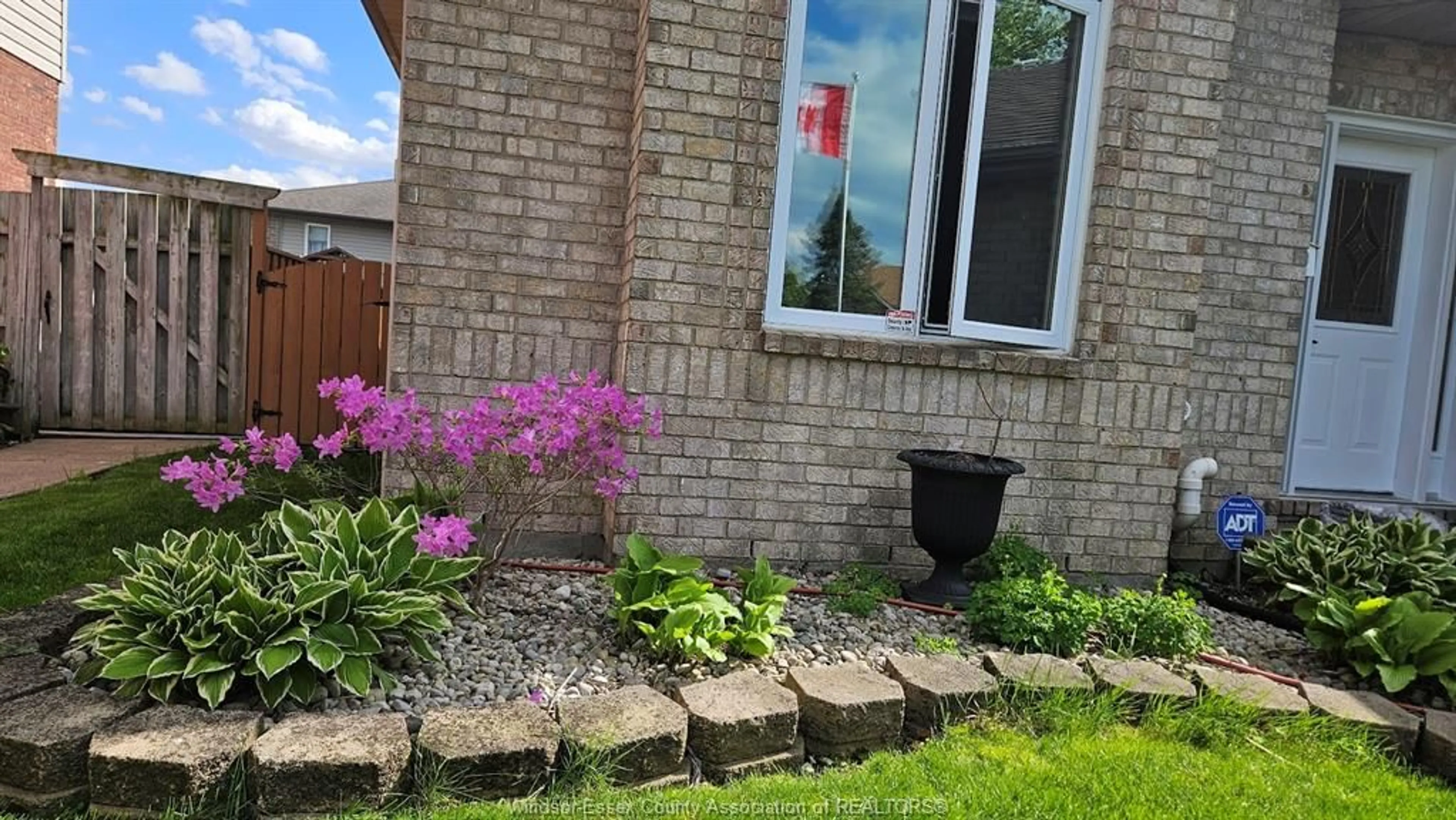 Unknown for 105 MOUSSEAU Cres, Belle River Ontario N8L 0M5