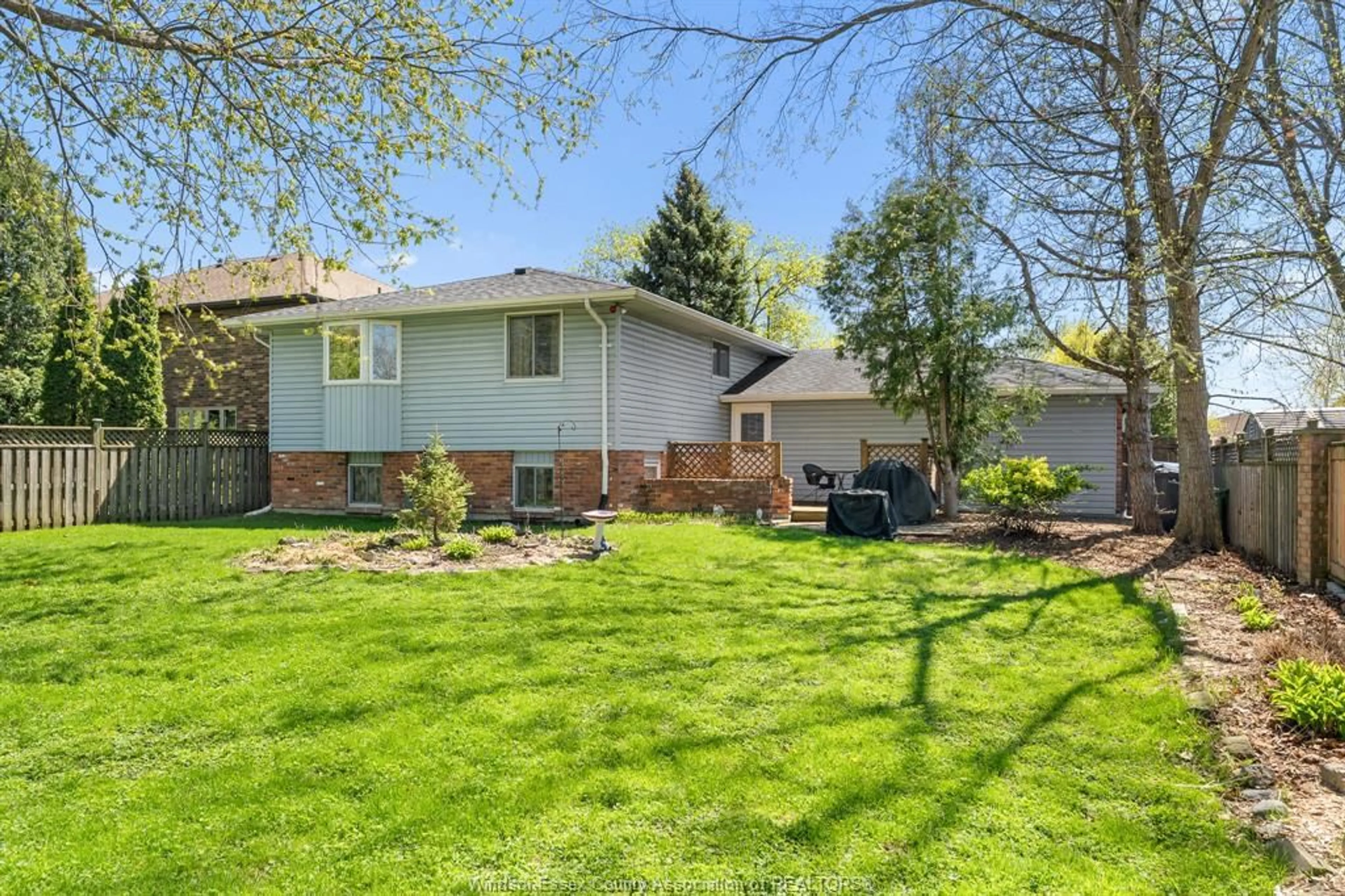 Patio, water/lake/river/ocean view for 12510 LITTLE RIVER Blvd, Tecumseh Ontario N8N 4H3