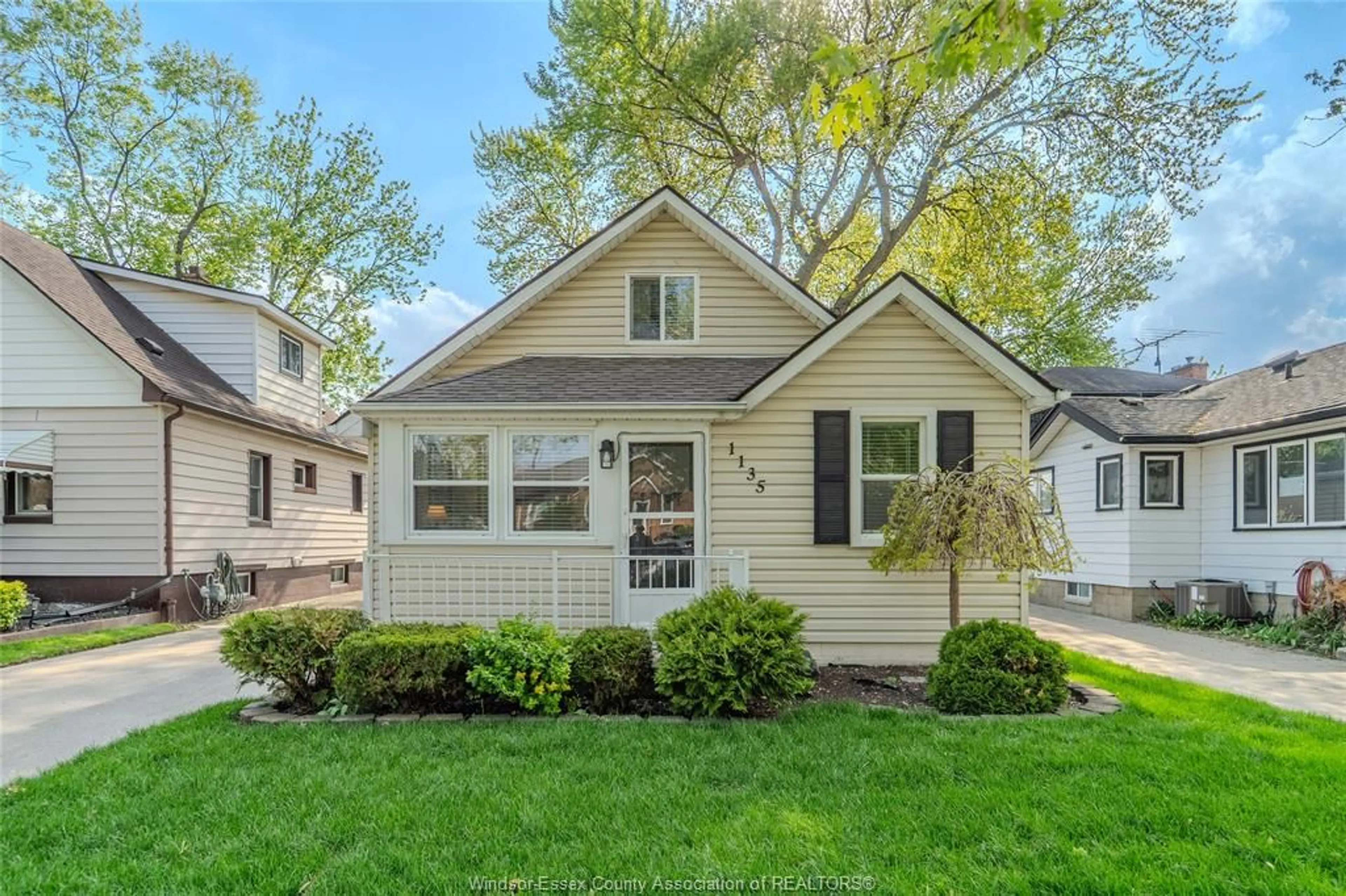 Home with vinyl exterior material, street for 1135 Glidden Ave, Windsor Ontario N8S 2P2