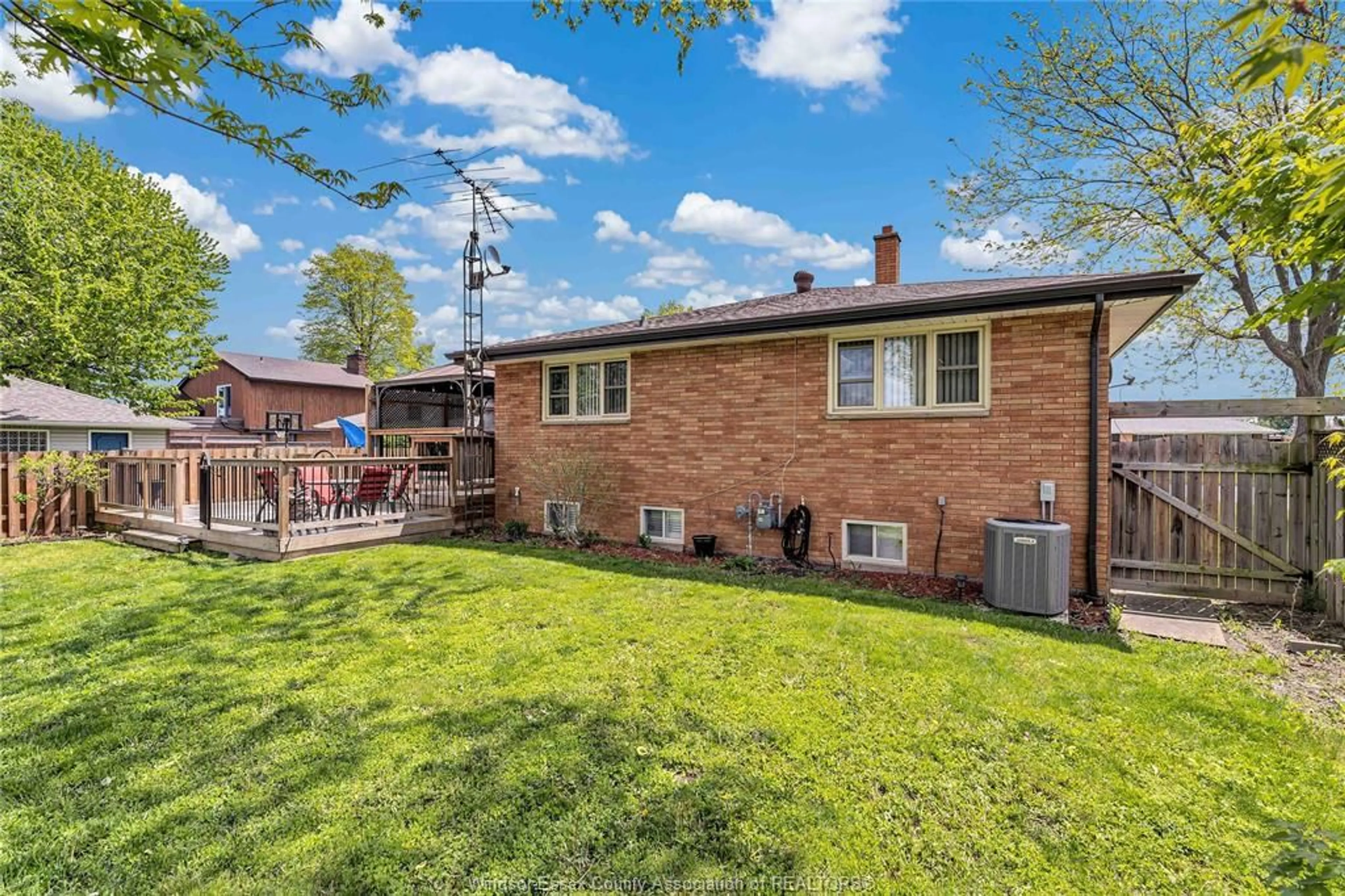 Unknown for 5120 IRIS PL, Windsor Ontario N8T 1L6