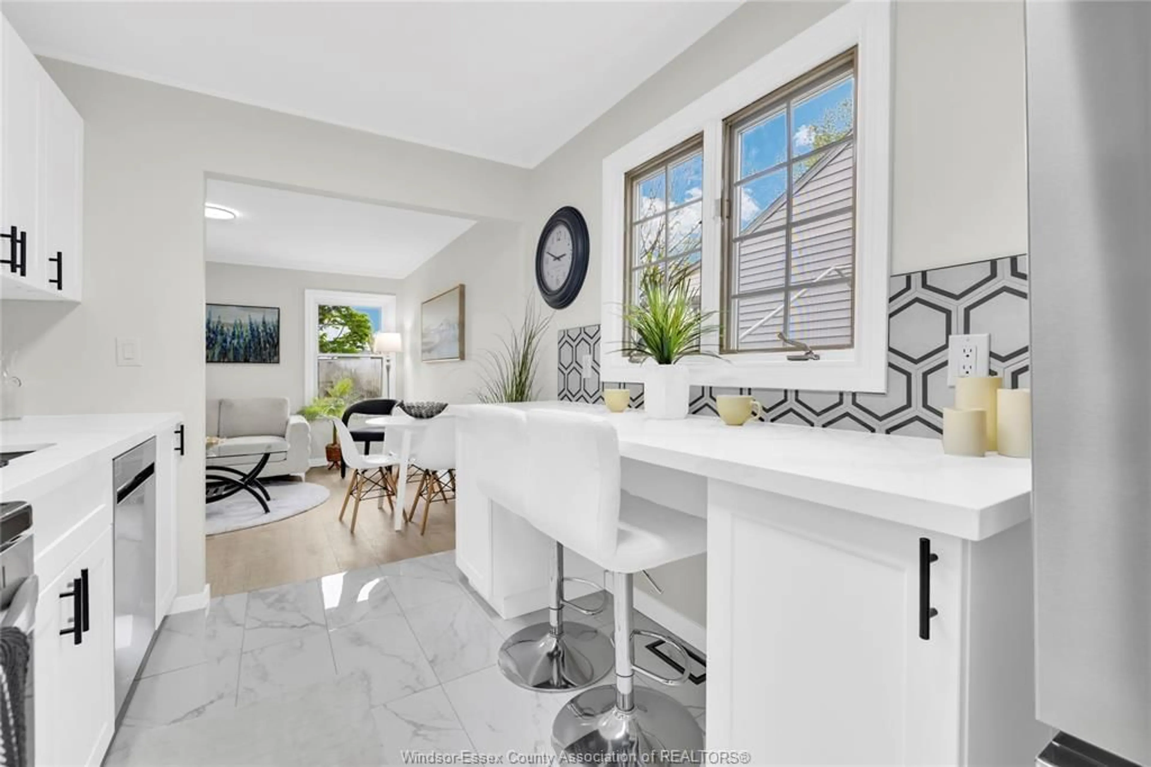 Open concept kitchen, ceramic/tile floor for 2354 MARENTETTE, Windsor Ontario N8W 2C3