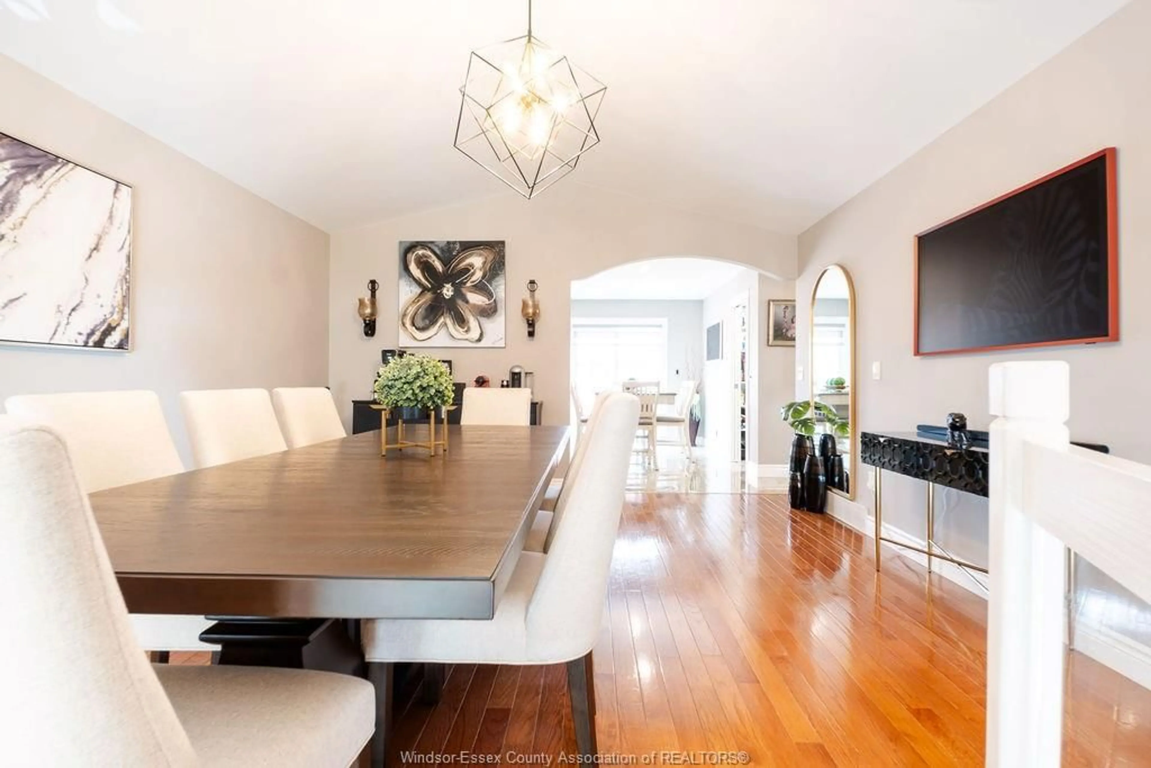 Dining room, wood/laminate floor for 4250 Canberra Ave, Windsor Ontario N9G 3E8