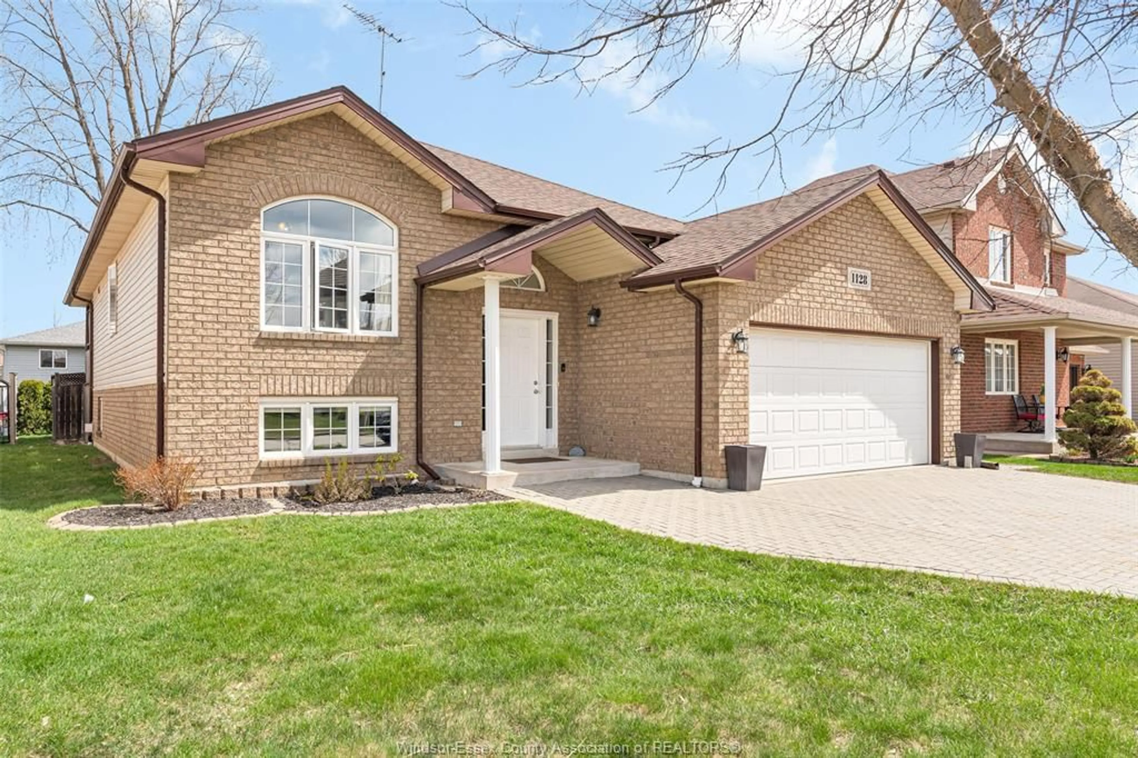 Home with brick exterior material, street for 1128 FREDERICA, Windsor Ontario N8P 1V9