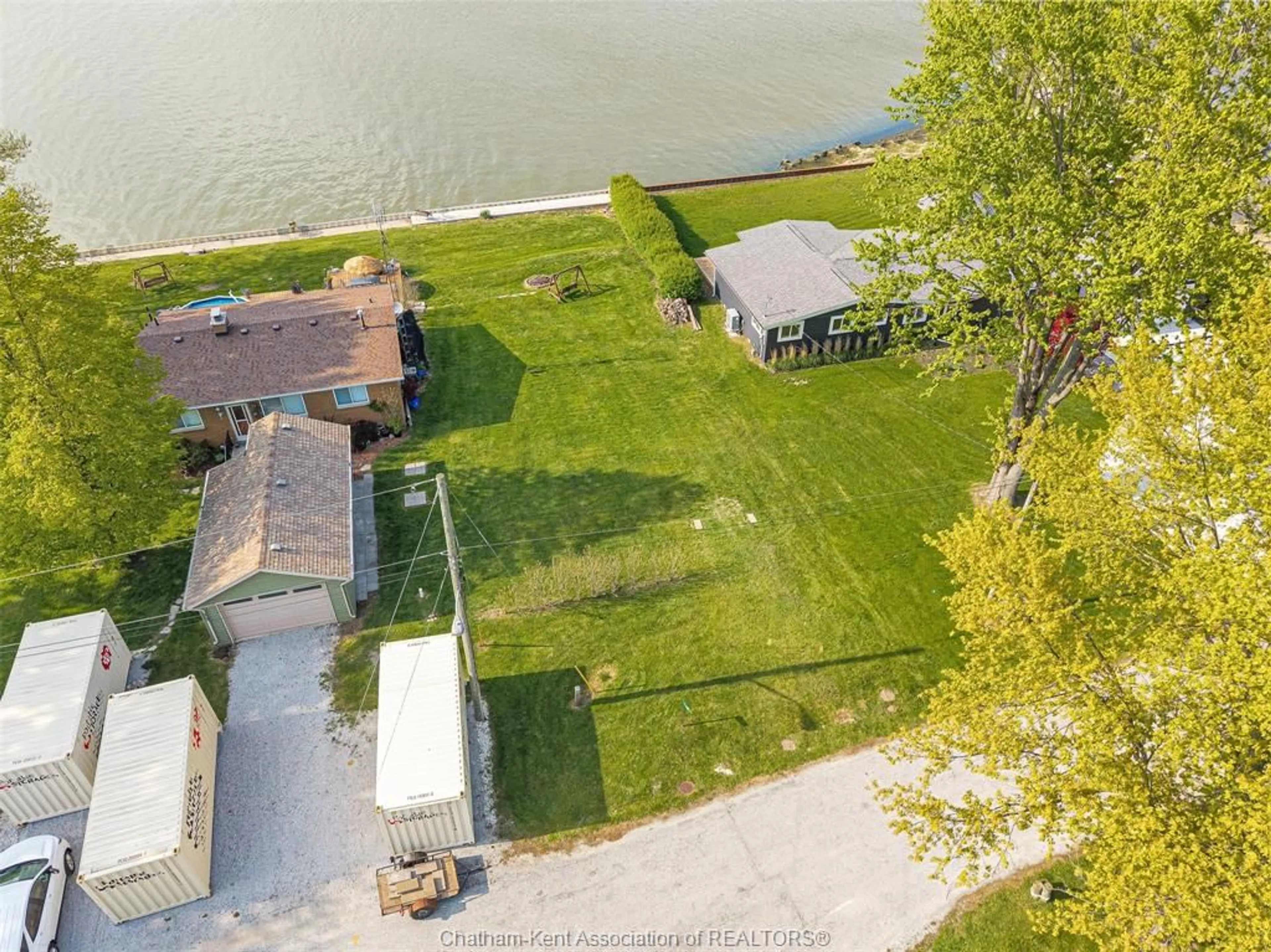 A pic from outside/outdoor area/front of a property/back of a property/a pic from drone, water/lake/river/ocean view for 85 ISLAND Cres, Lighthouse Cove Ontario N0P 2L0