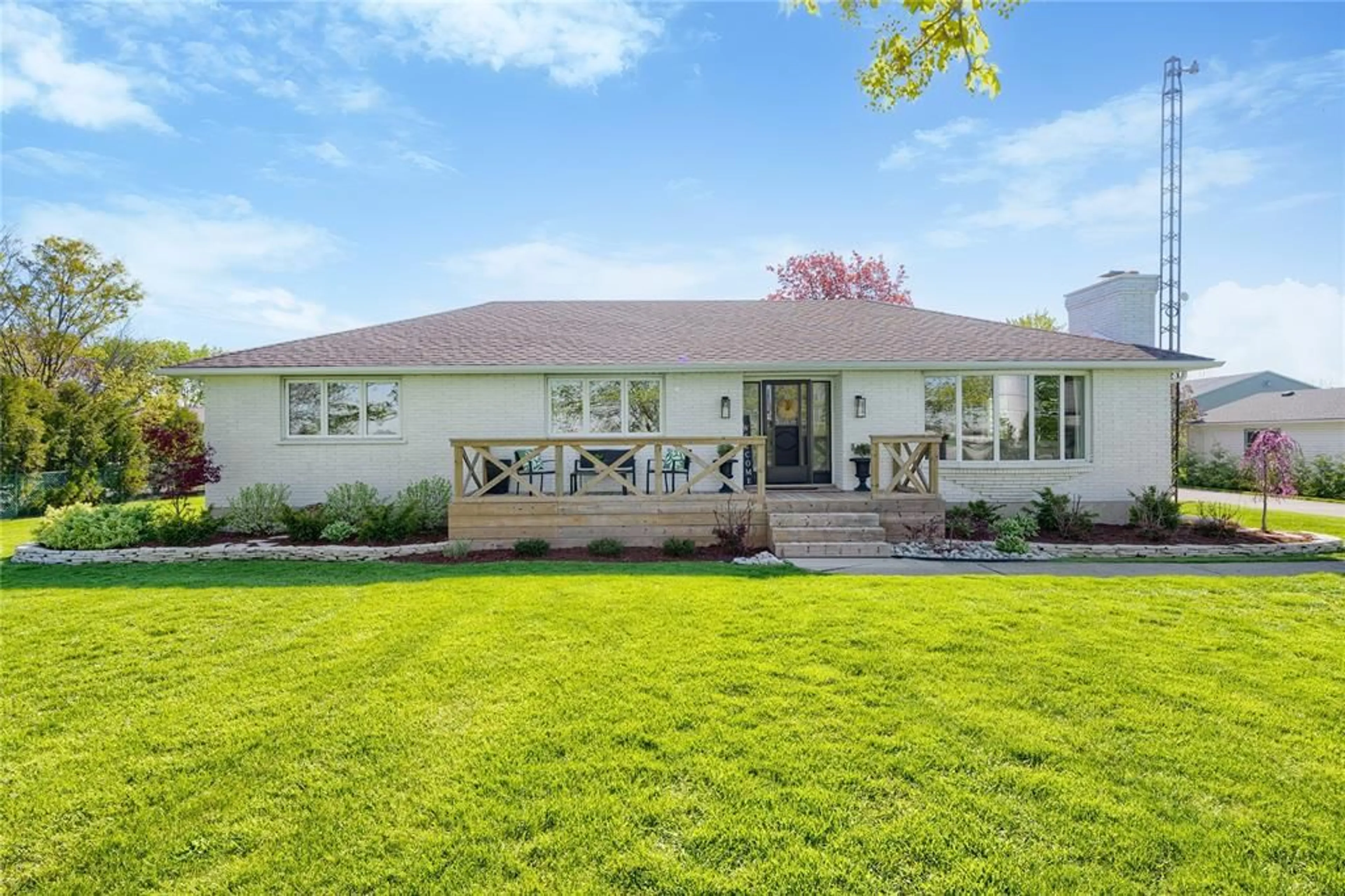 Unknown for 5328 MANDAUMIN Rd, Plympton-Wyoming Ontario N7T 7H3