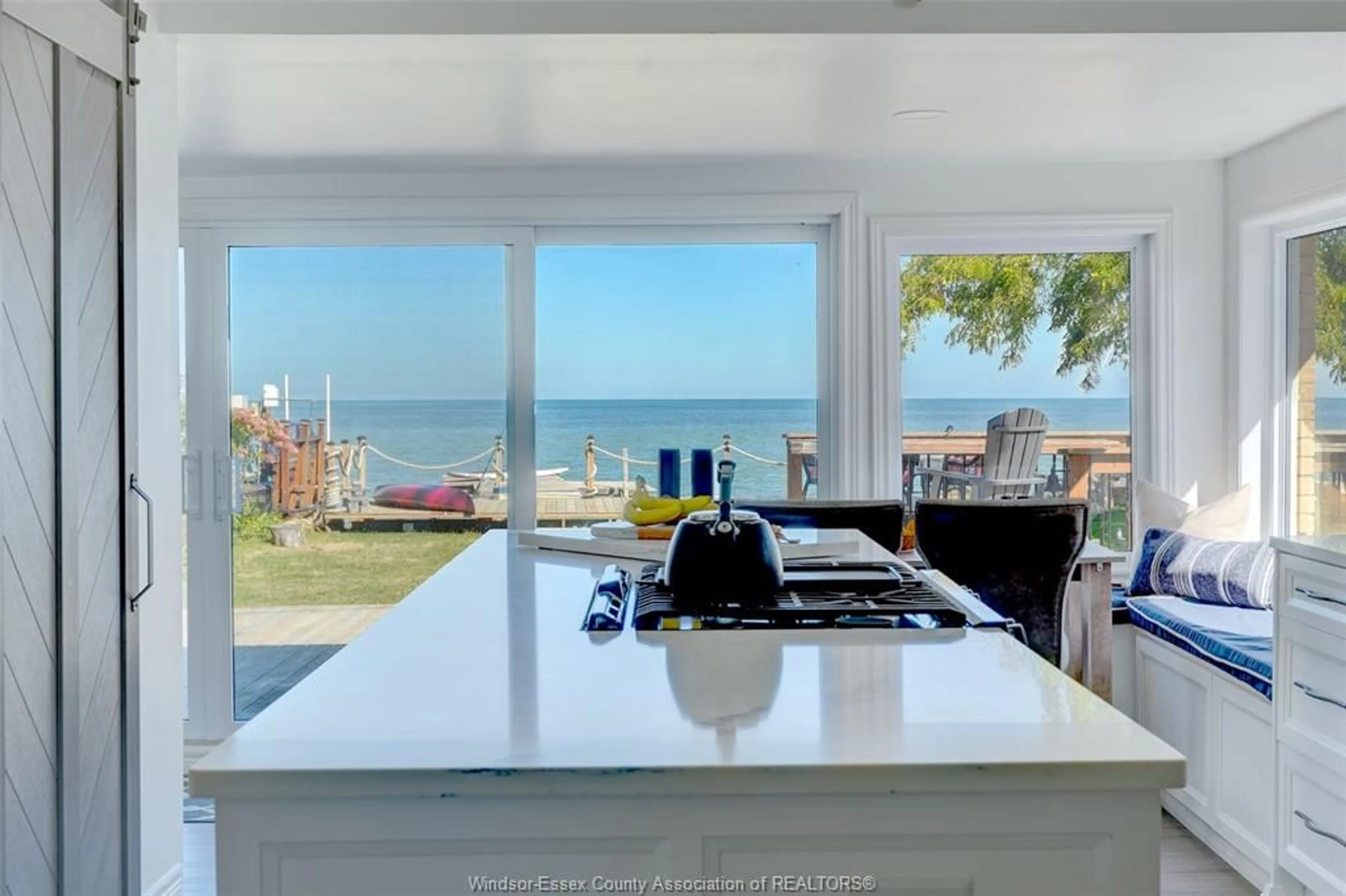 Open concept kitchen, unknown for 591 ROSS BEACH, Lakeshore Ontario N8L 1J6