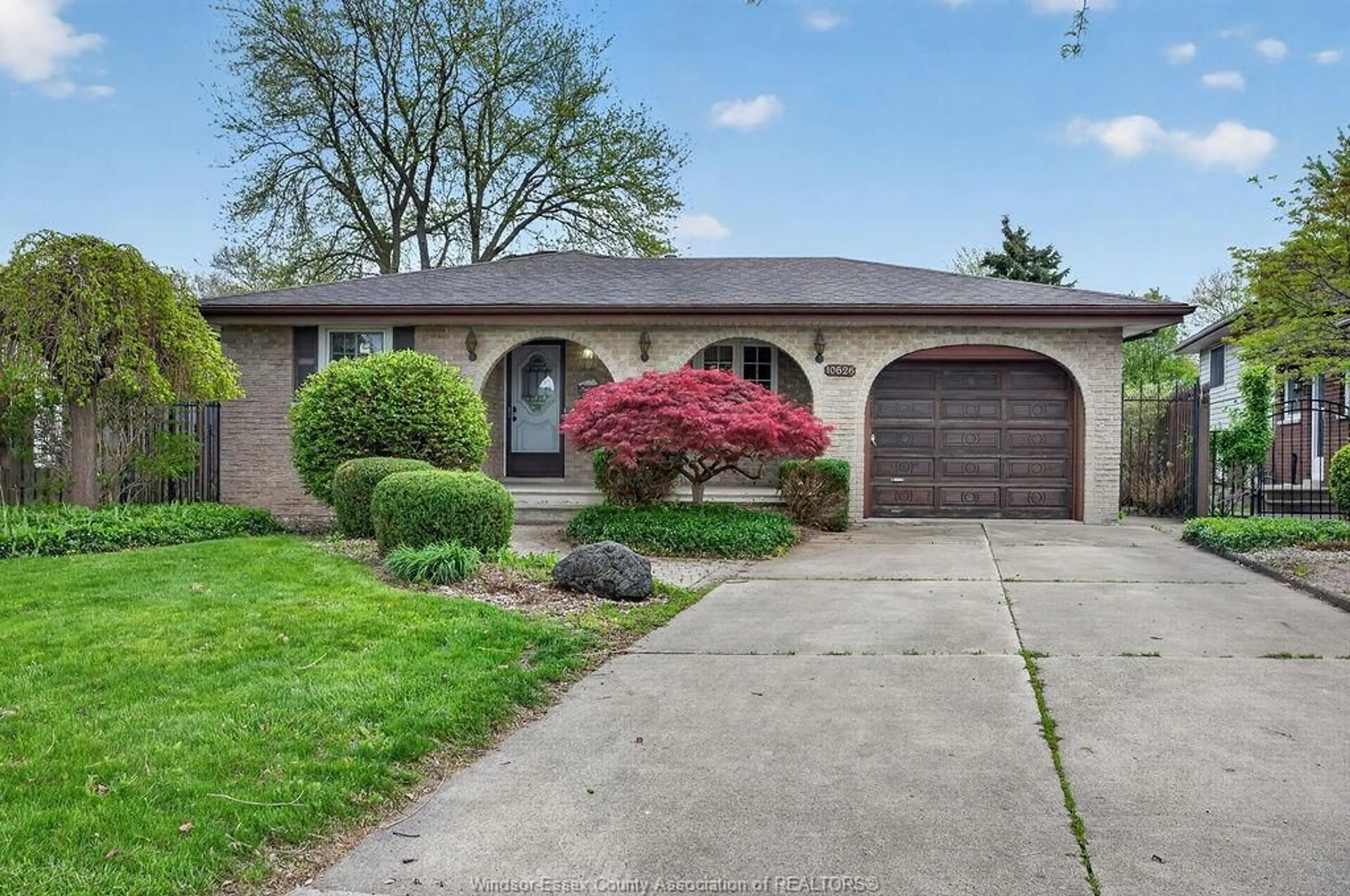 Unknown for 10626 Keating Cres, Windsor Ontario N8R 1T5