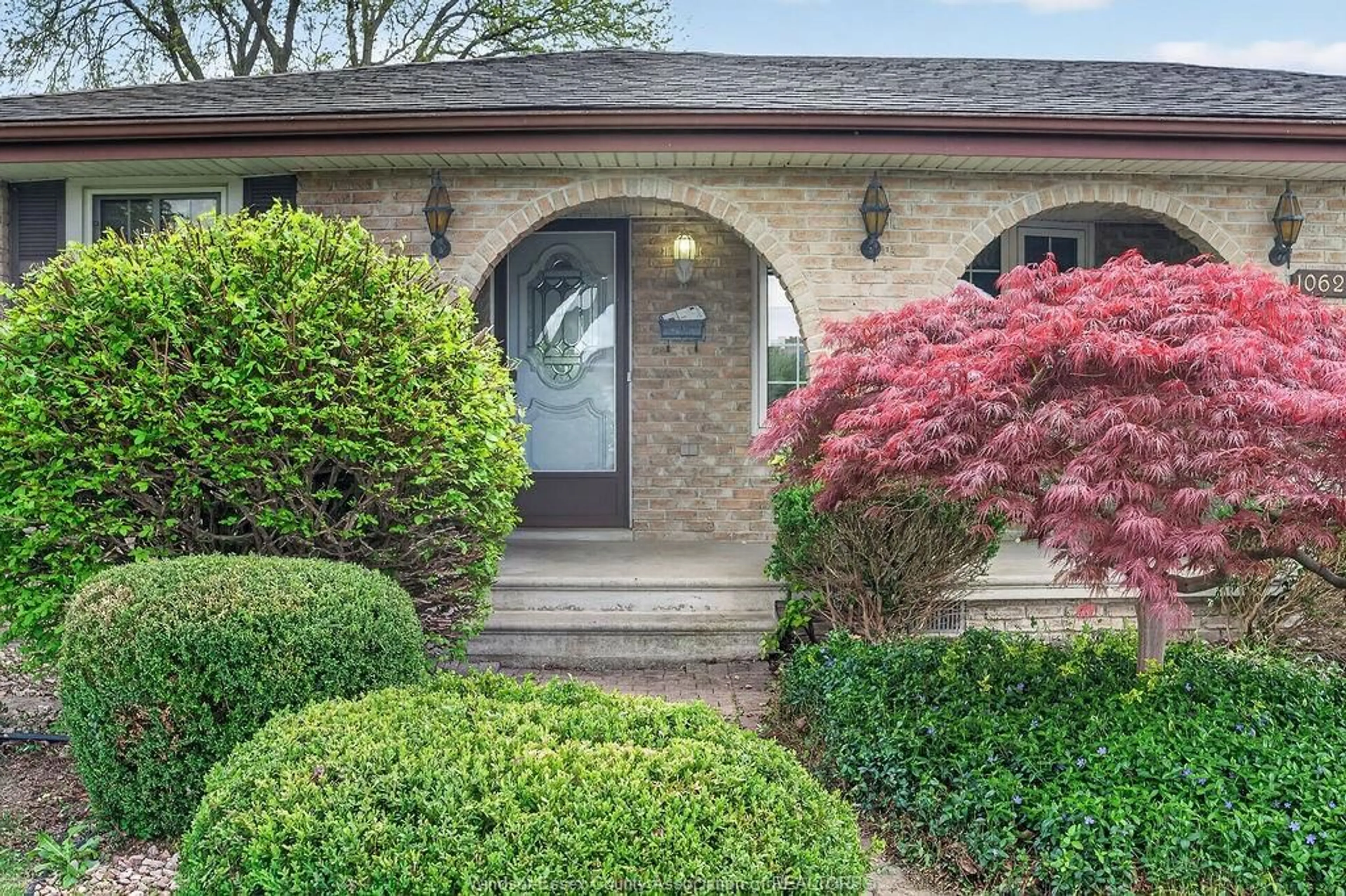 Home with brick exterior material, street for 10626 Keating Cres, Windsor Ontario N8R 1T5