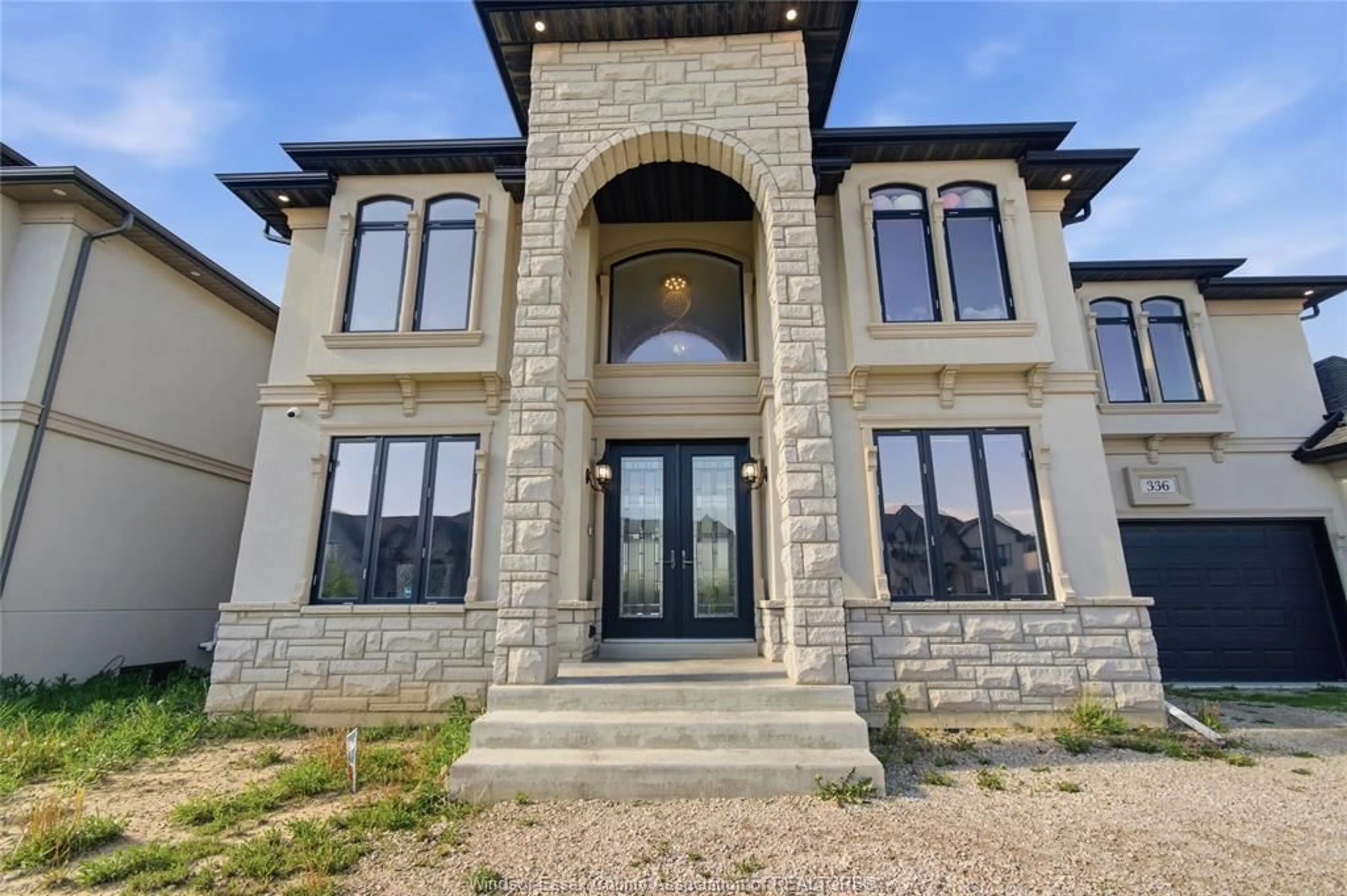 Unknown for 336 BENSON Crt, Amherstburg Ontario N9V 0A8