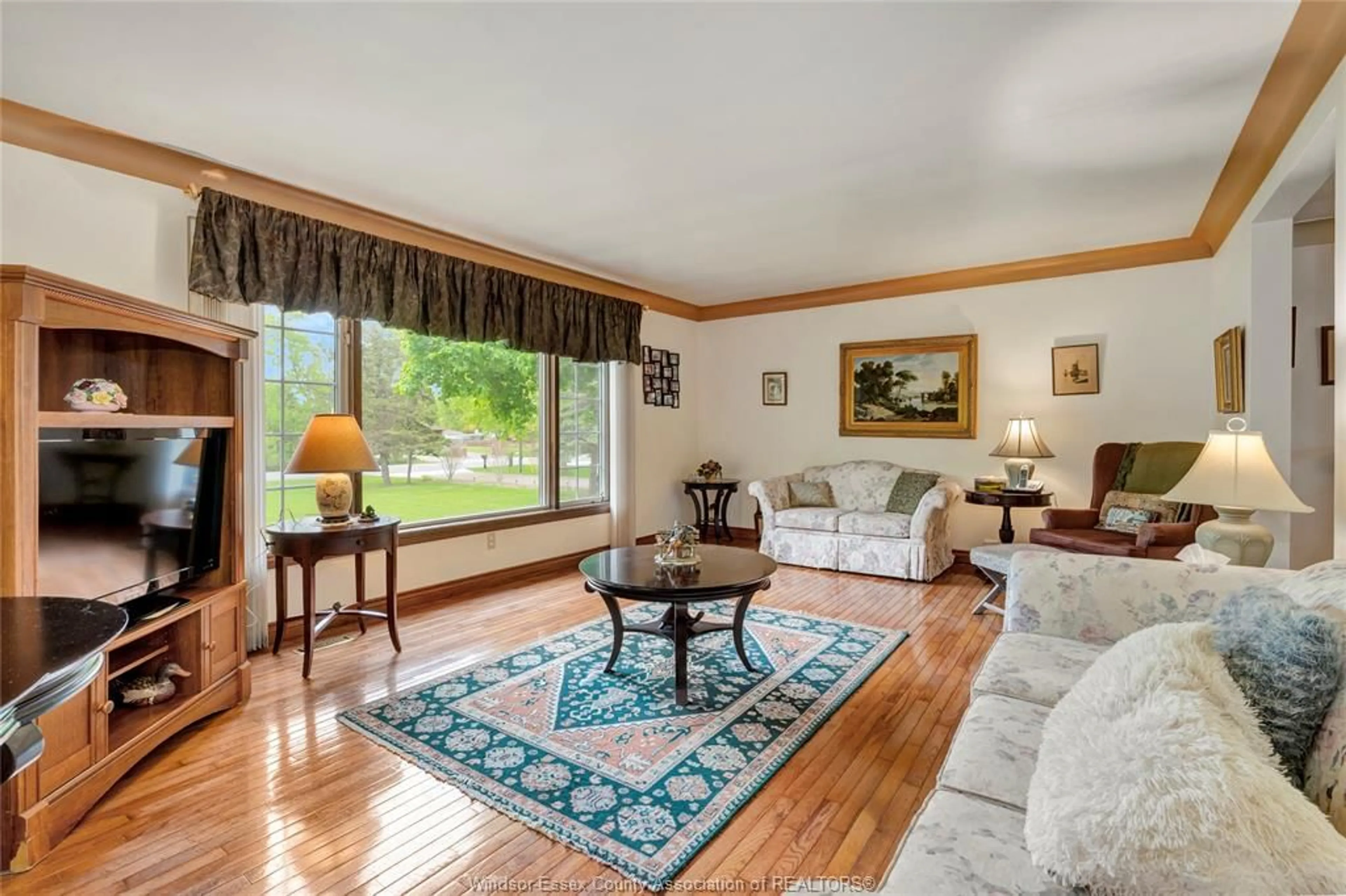Living room with furniture, unknown for 1156 SECOND CONC, Amherstburg Ontario N9V 3R3
