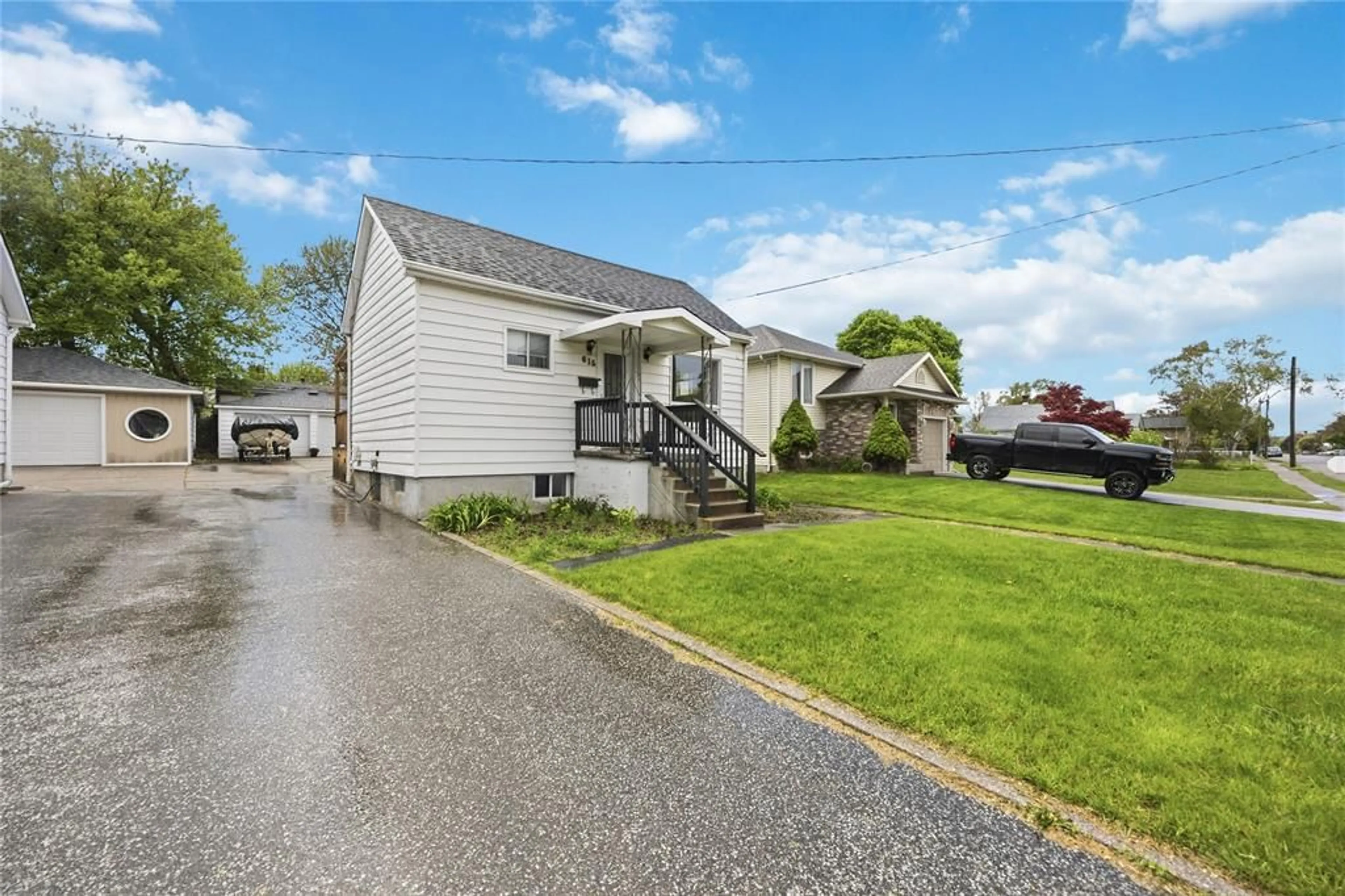 Unknown for 615 COPLAND Rd, Sarnia Ontario N7T 7B2