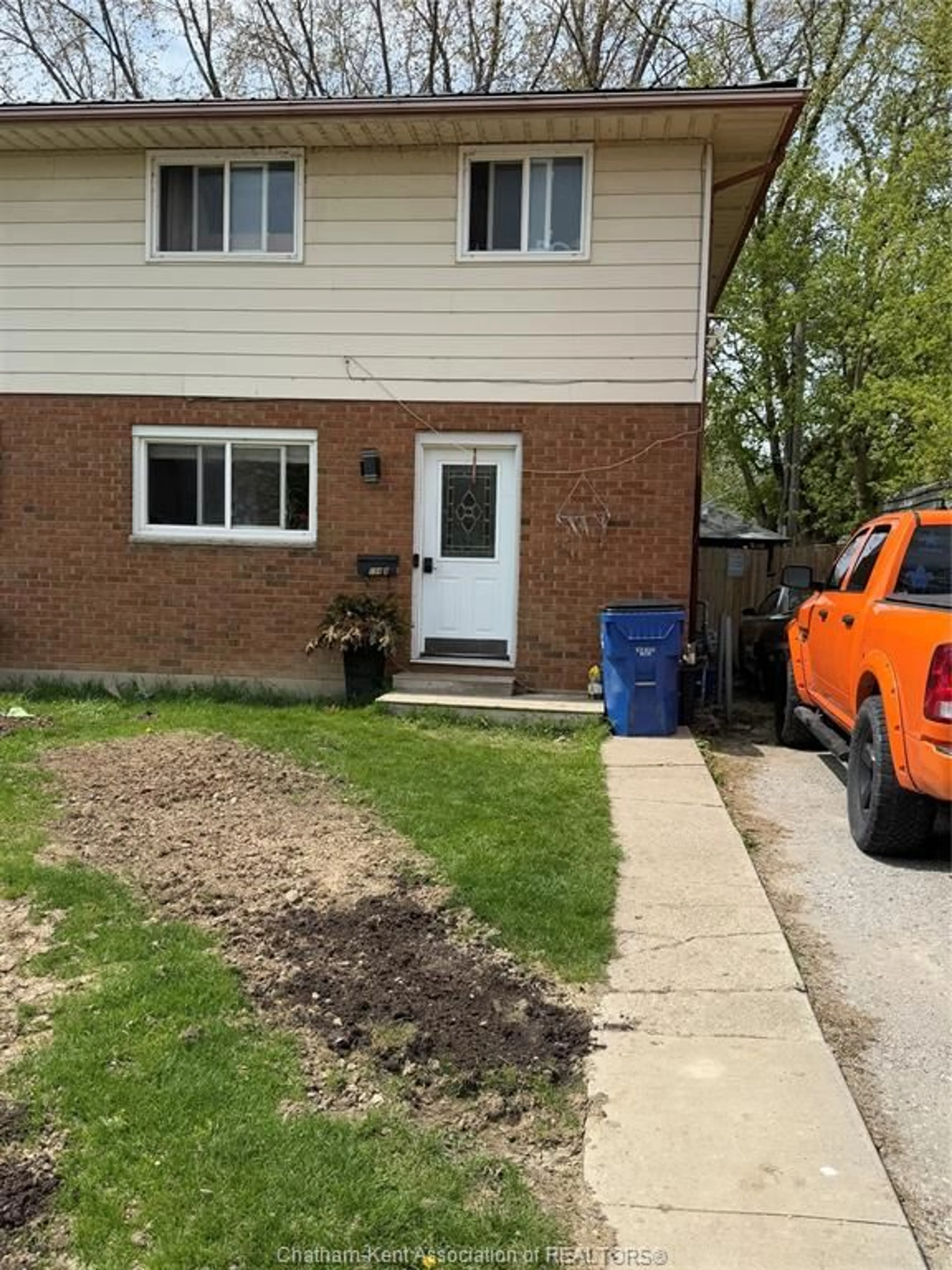 Home with brick exterior material, street for 194 A Forhan St, Wallaceburg Ontario N8A 3R4