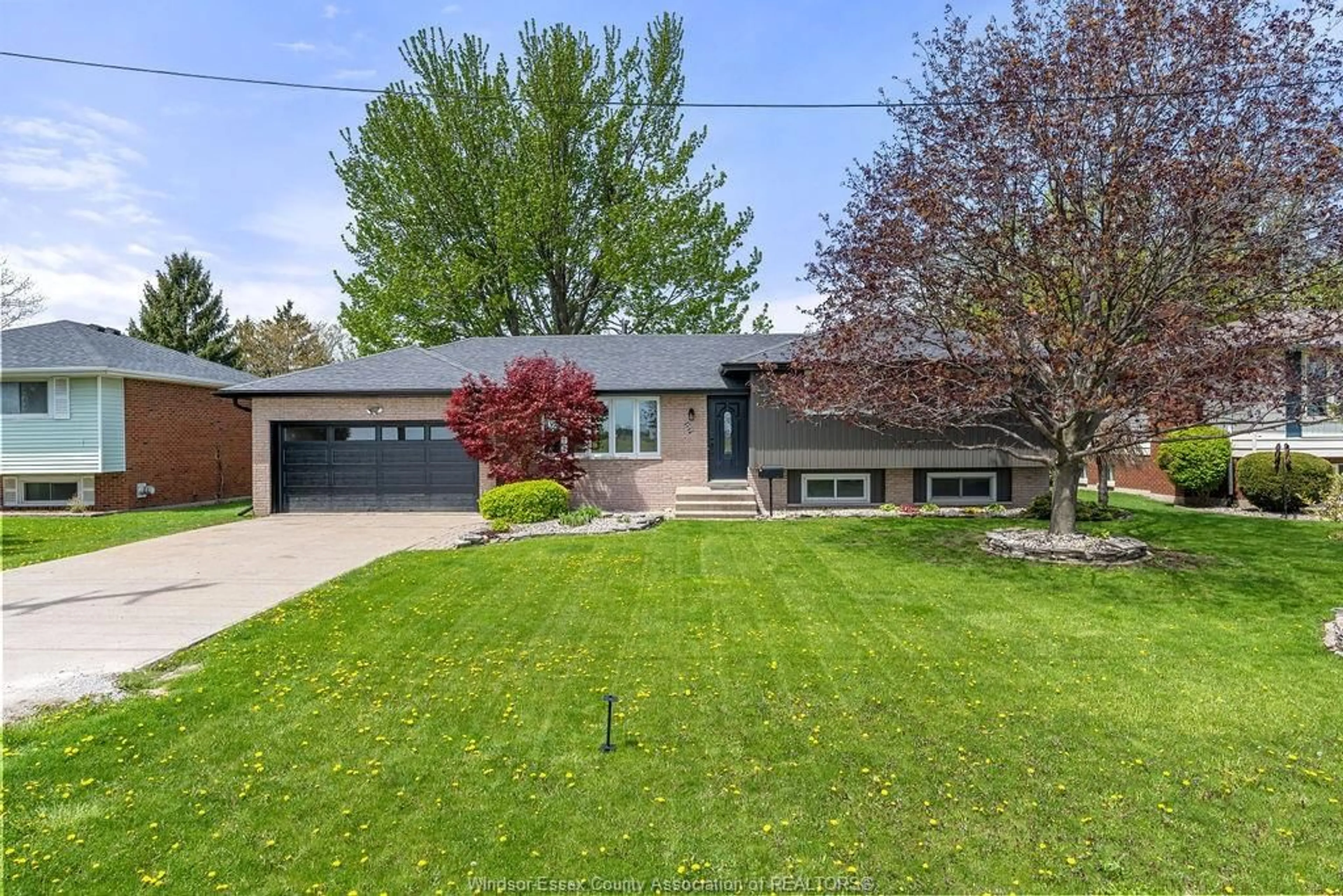 Home with brick exterior material, street for 157 FAIRVIEW Ave, Essex Ontario N8M 2R3