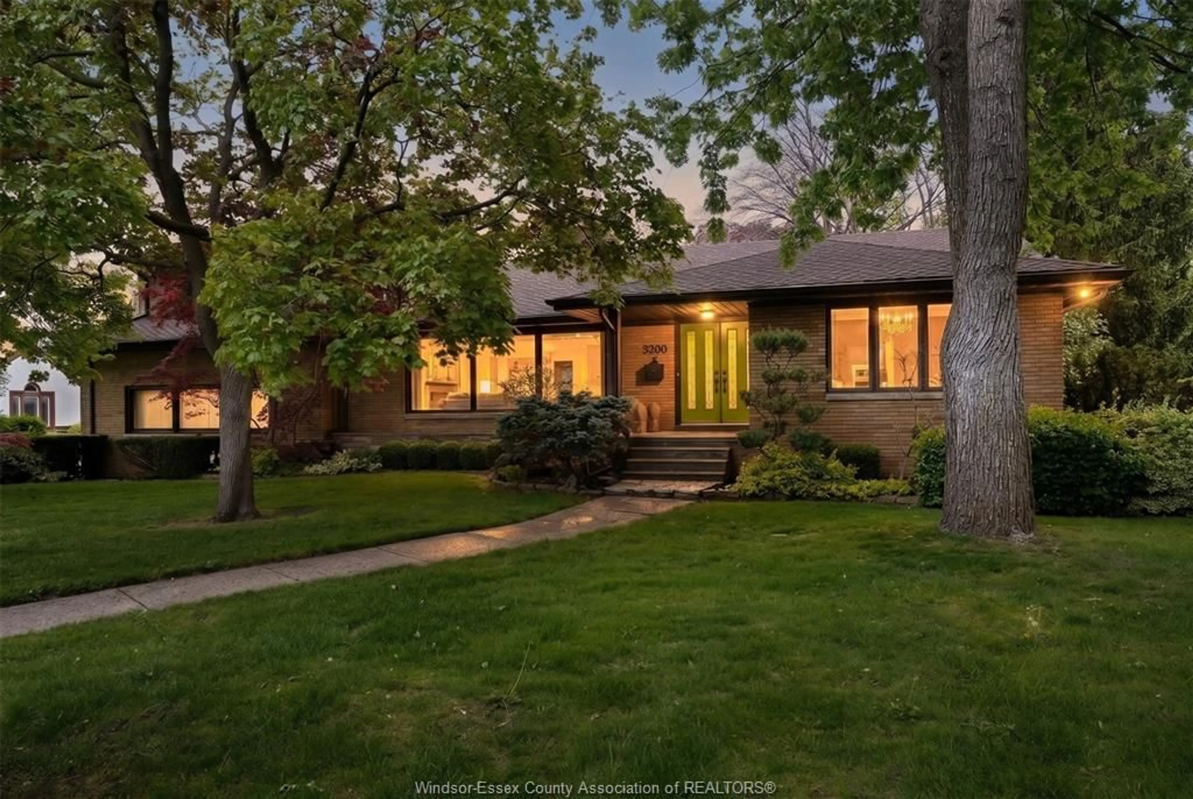 Home with brick exterior material, street for 3500 VICTORIA Blvd, Windsor Ontario N9E 3L3
