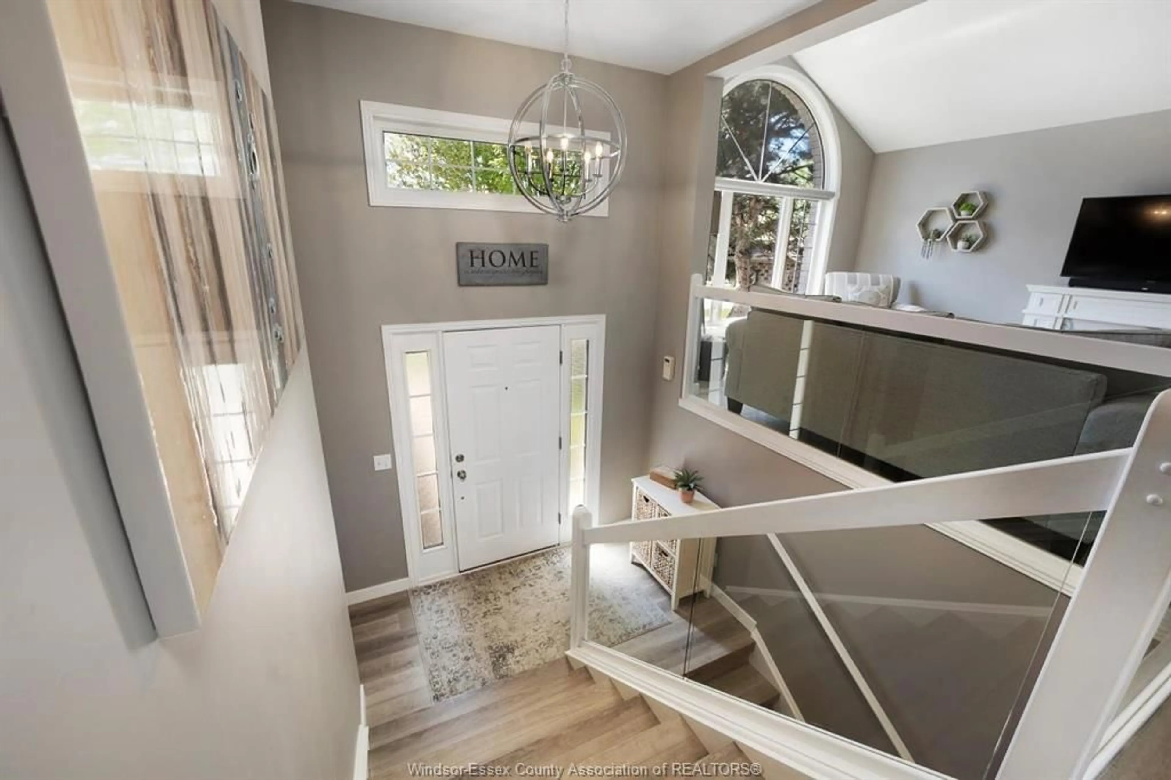 Indoor entryway for 199 MOUSSEAU, Belle River Ontario N0R 1A0