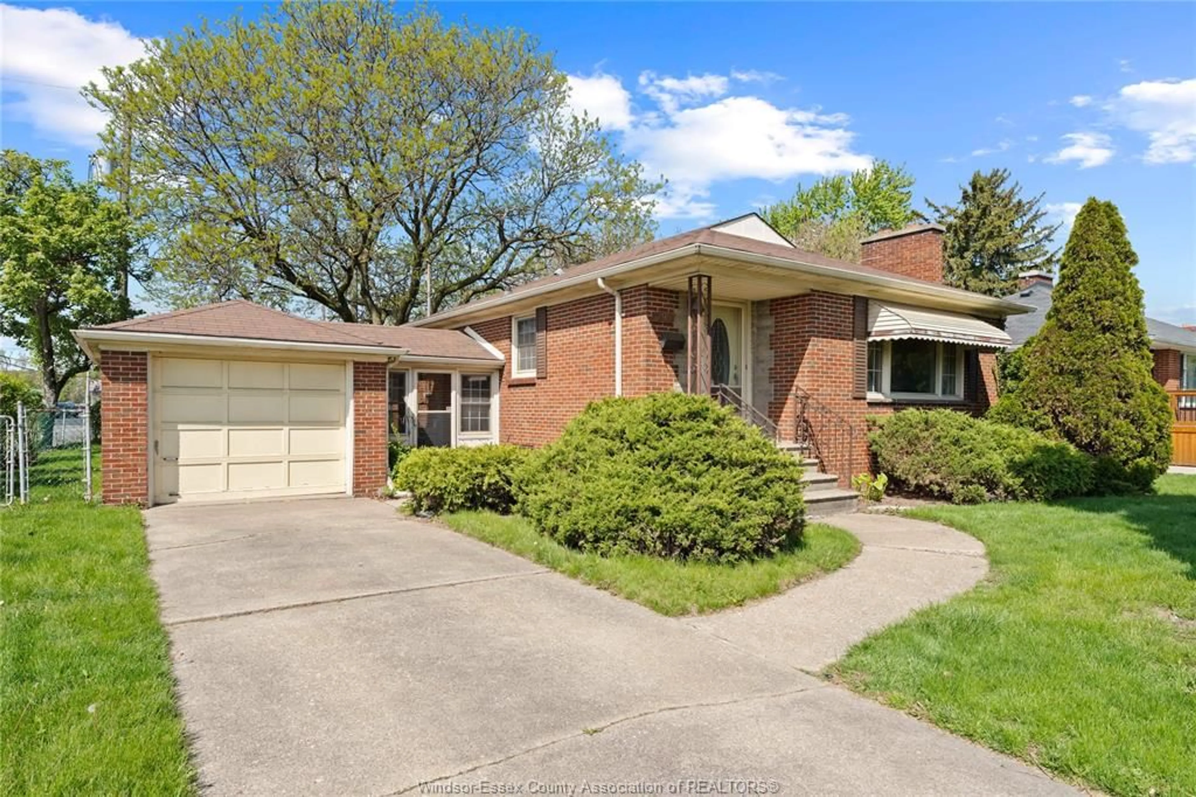 Home with brick exterior material, street for 295 HENKEL Pl, Windsor Ontario N8Y 2E8