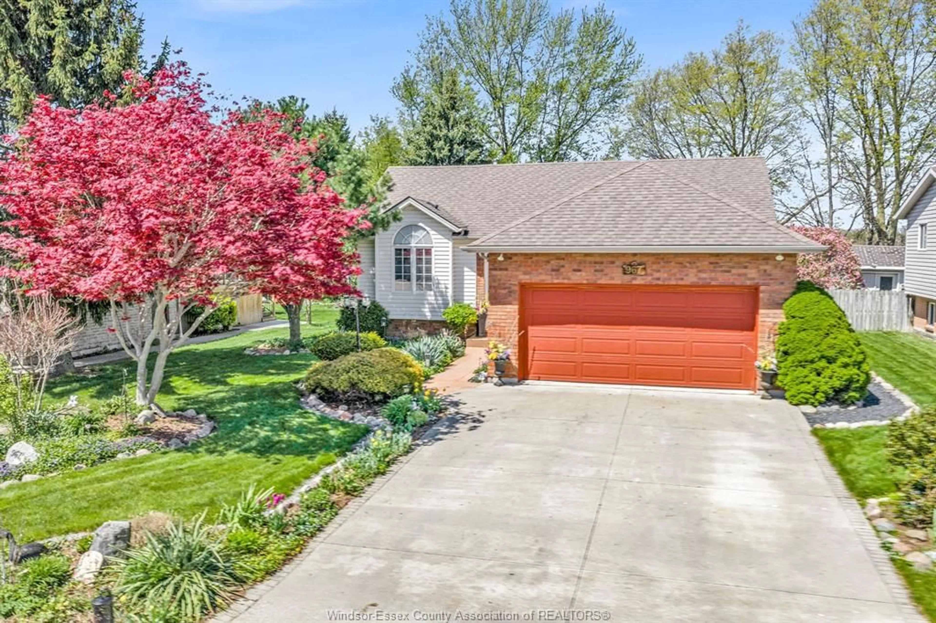 Home with brick exterior material, street for 967 WRIDE Ave, Kingsville Ontario N9Y 3E9