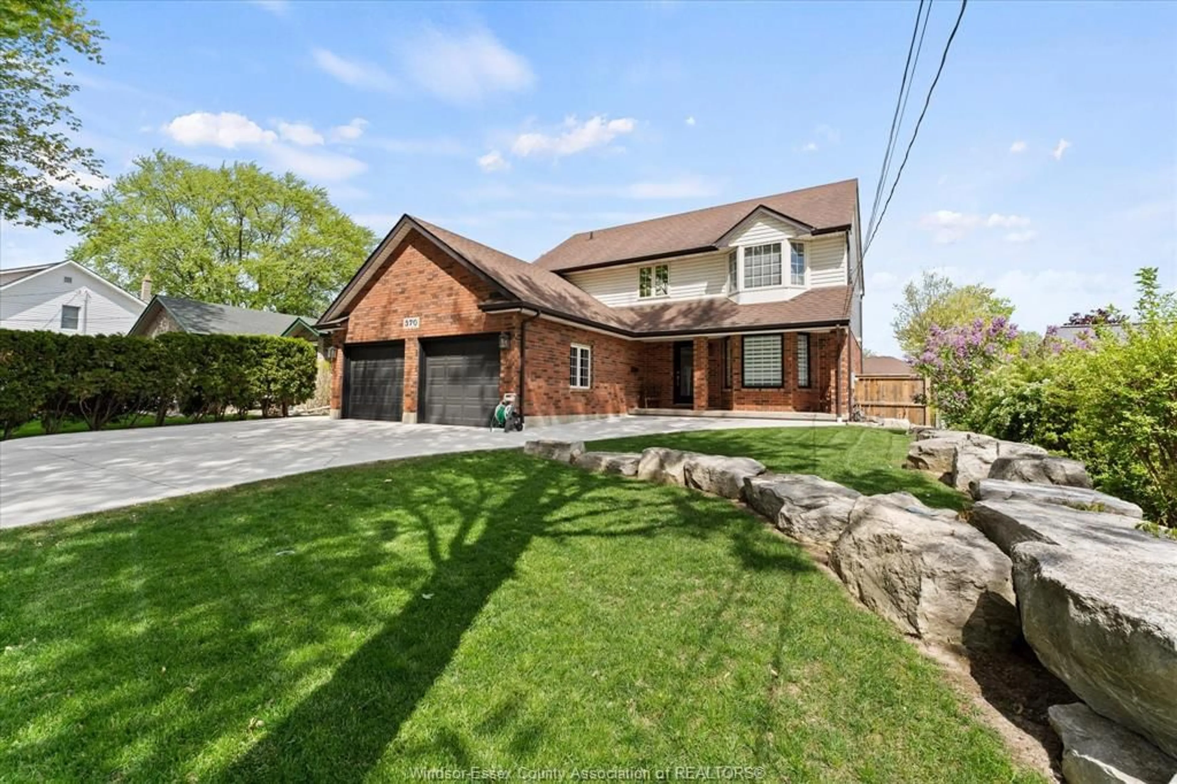 Home with brick exterior material, street for 570 JARVIS Ave, Windsor Ontario N8P 1C9