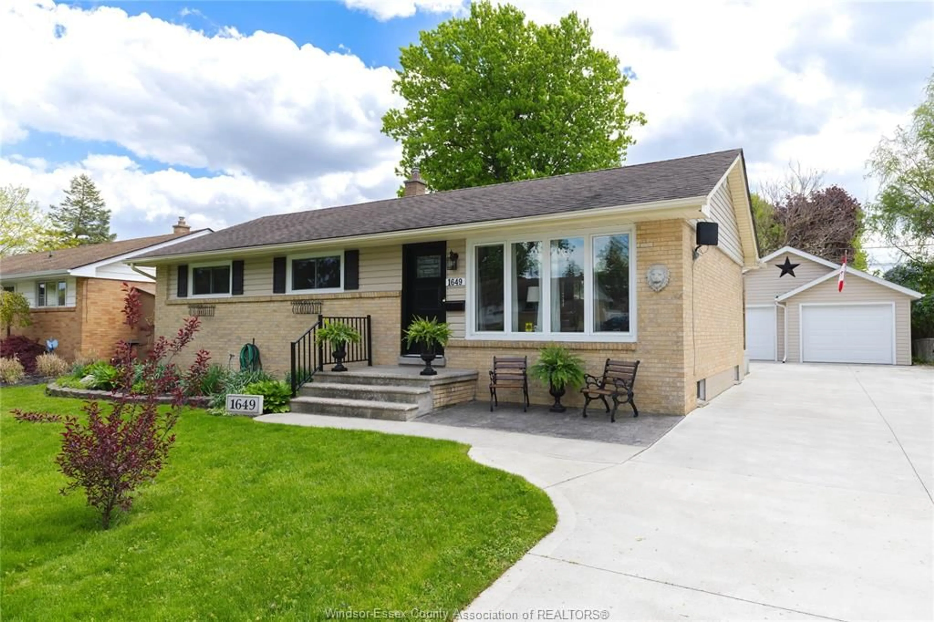Home with vinyl exterior material, street for 1649 ST. GABRIEL, Windsor Ontario N9E 1P1