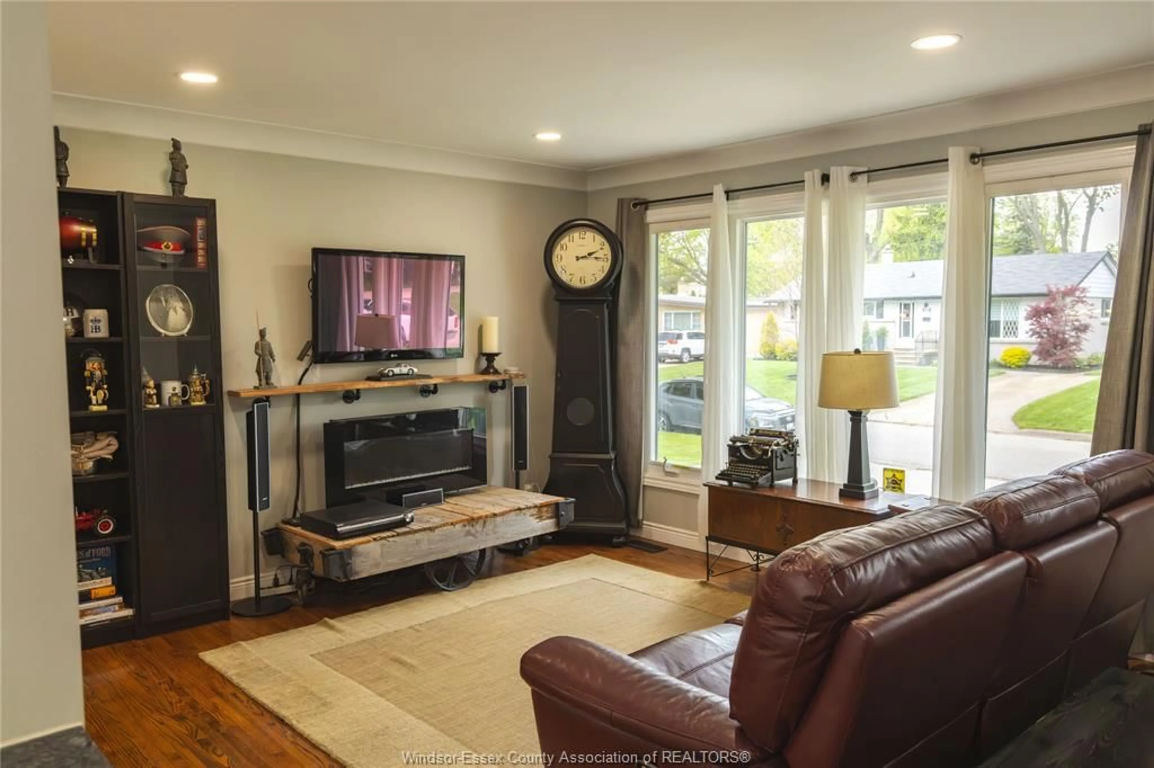 Living room with furniture, unknown for 1649 ST. GABRIEL, Windsor Ontario N9E 1P1