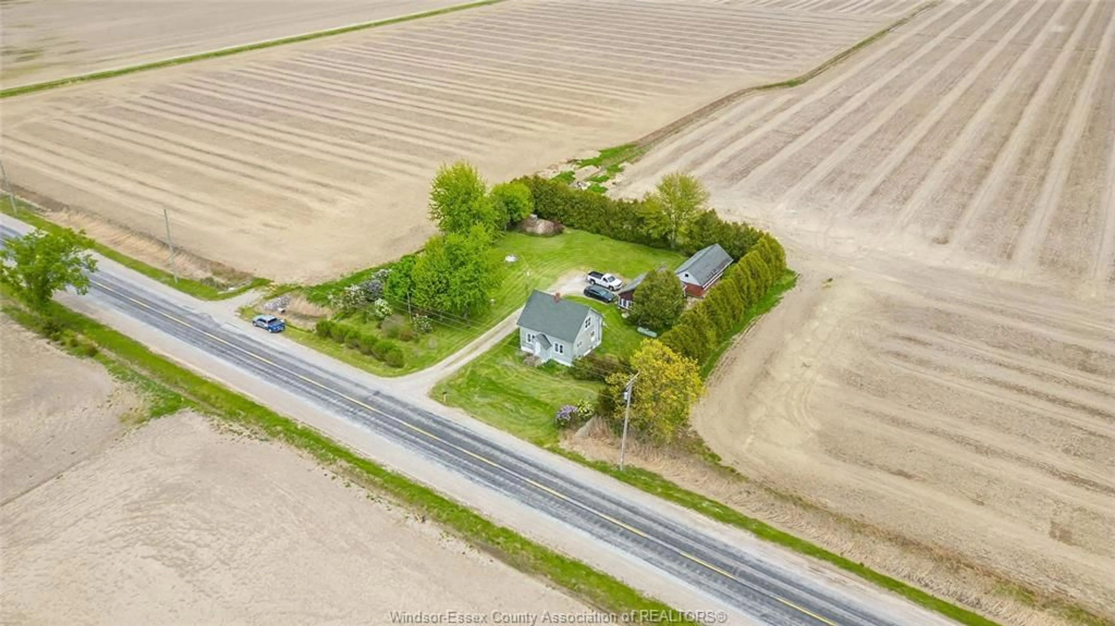 A pic from outside/outdoor area/front of a property/back of a property/a pic from drone, street for 9656 GRACEY SIDE Rd, Lakeshore Ontario N0P 1J0