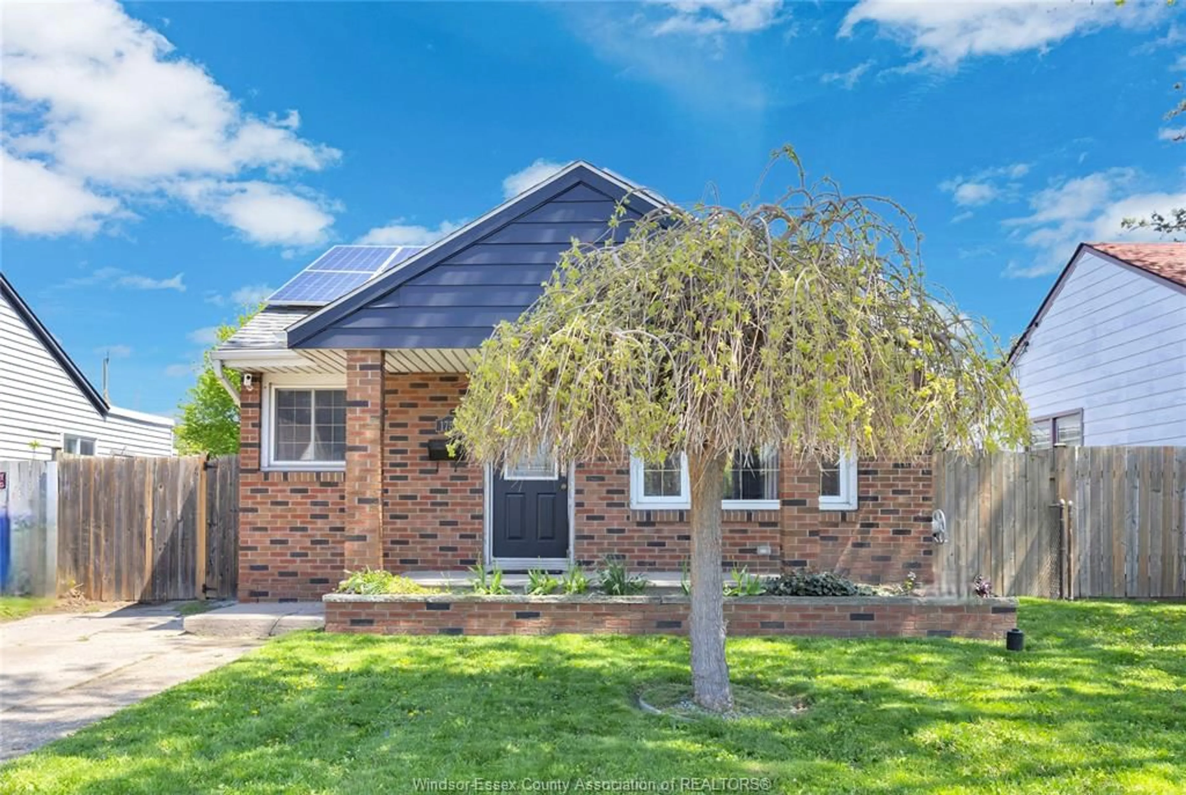 Home with brick exterior material, street for 1752 BENJAMIN, Windsor Ontario N8X 4N6