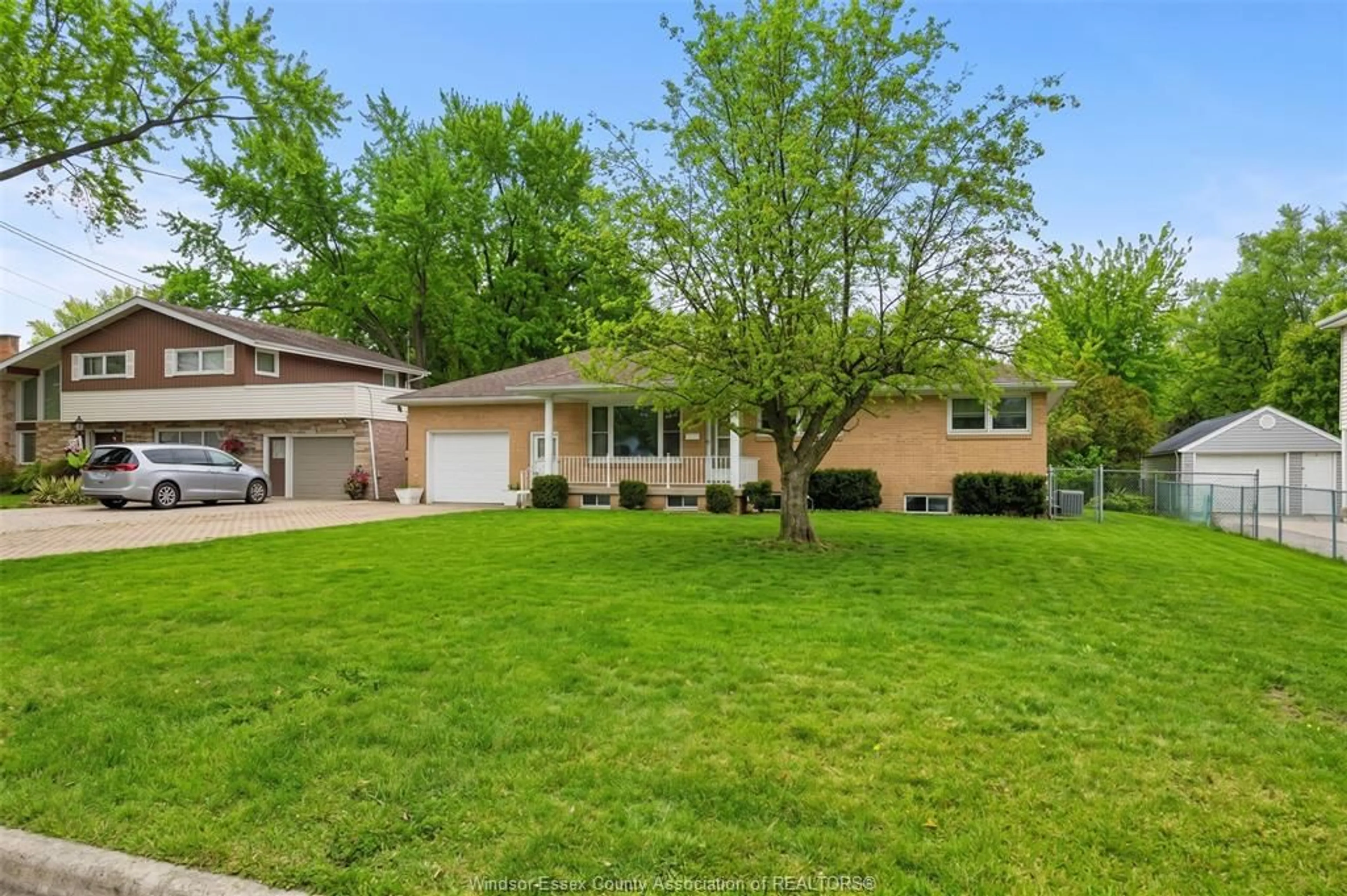 Unknown for 651 MORAND St, Windsor Ontario N9G 1J1
