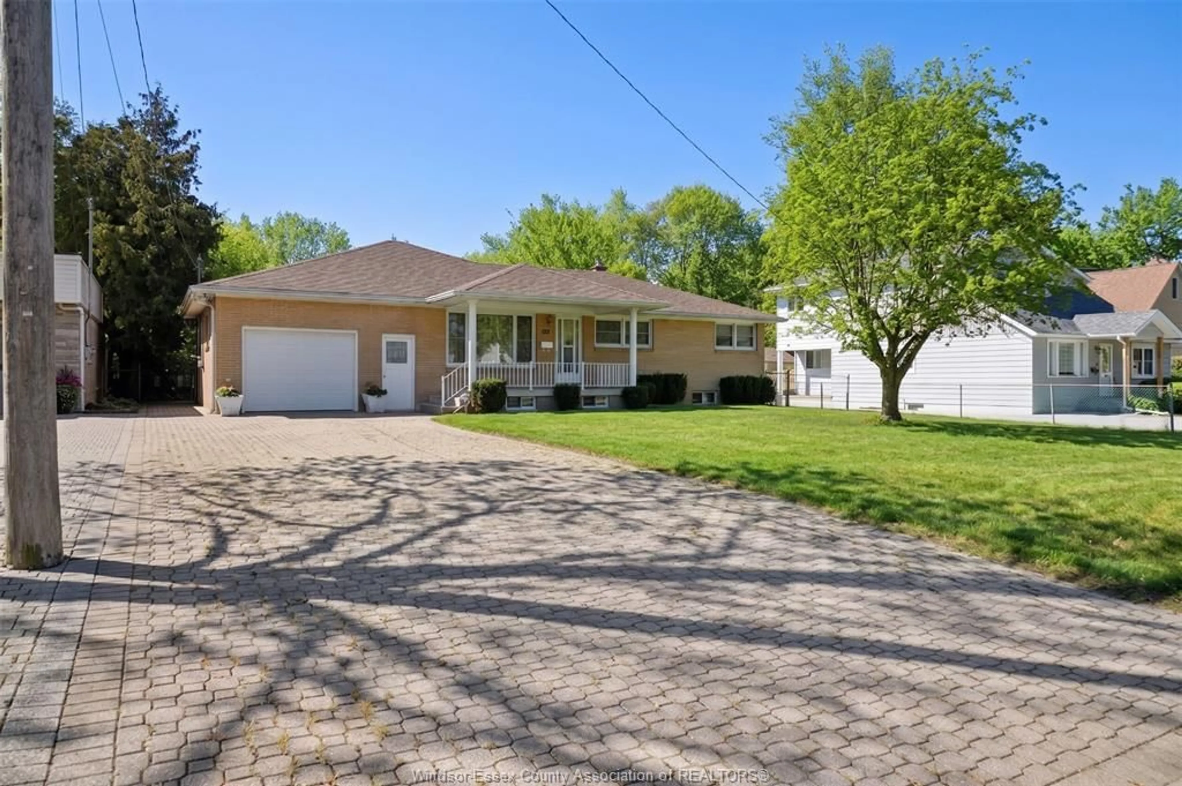 Unknown for 651 MORAND St, Windsor Ontario N9G 1J1