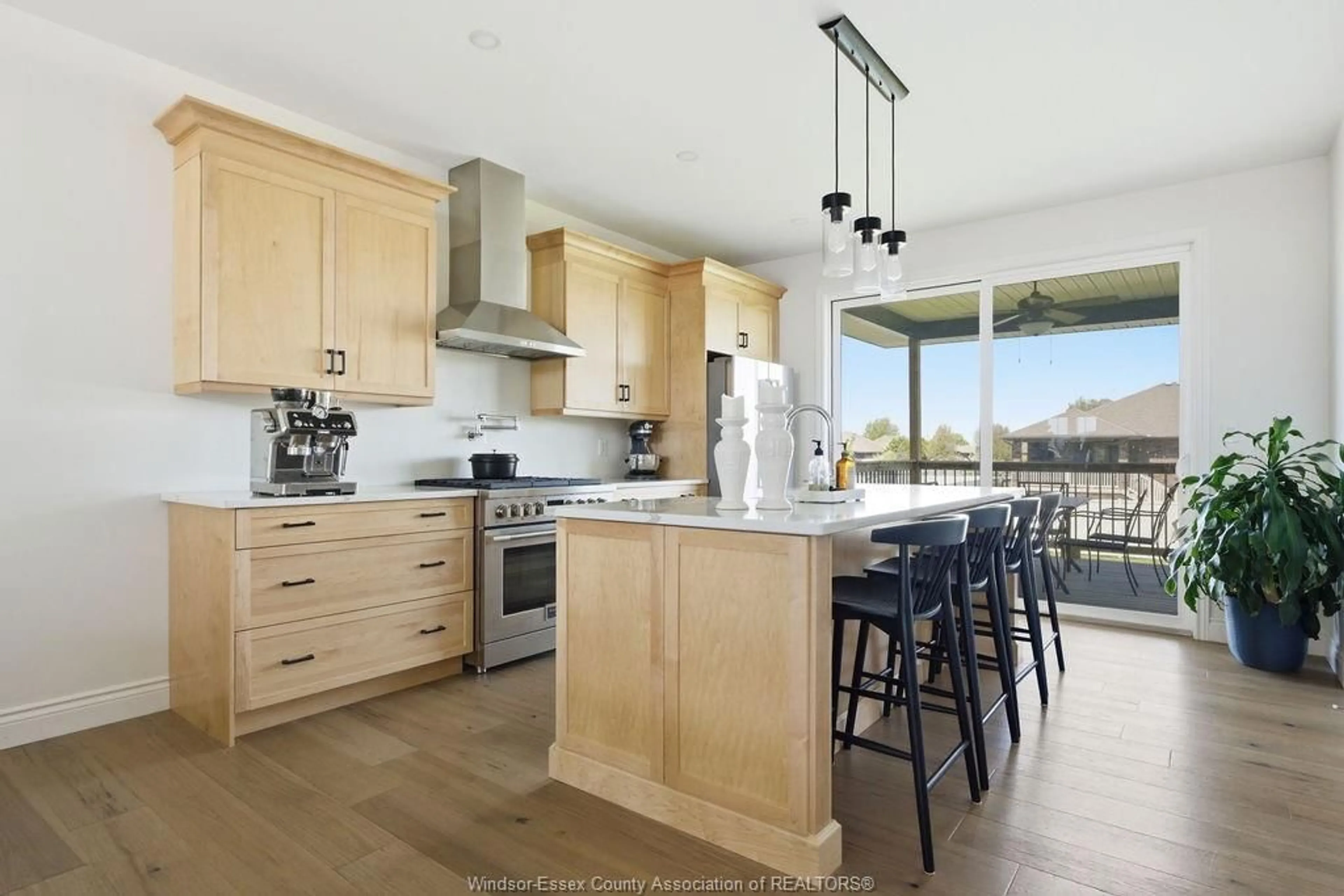 Open concept kitchen, wood/laminate floor for 8 LUNDY St, Amherstburg Ontario N9V 0G5