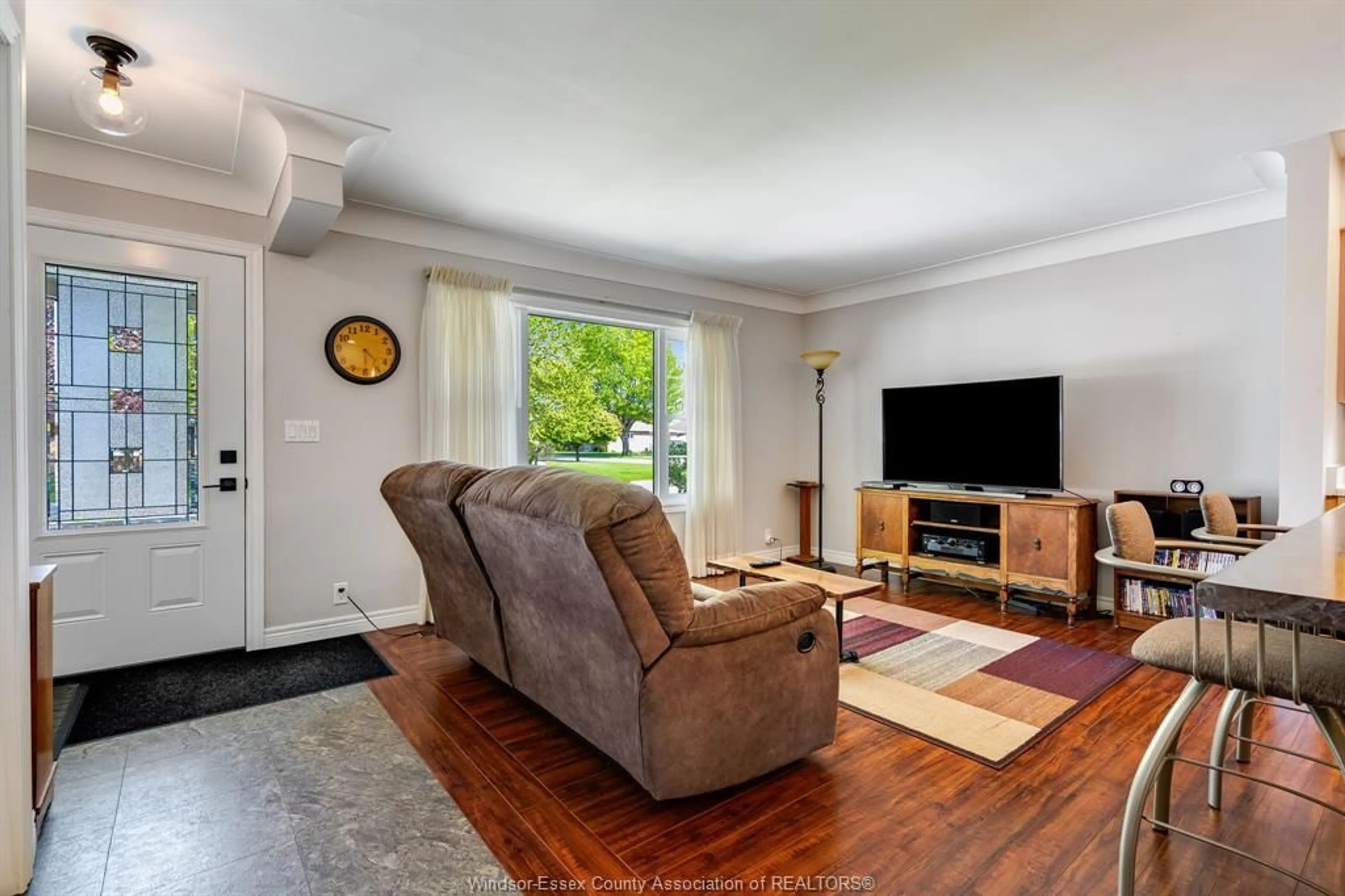 Living room with furniture, unknown for 11 Lutsch St, Leamington Ontario N8H 4K3