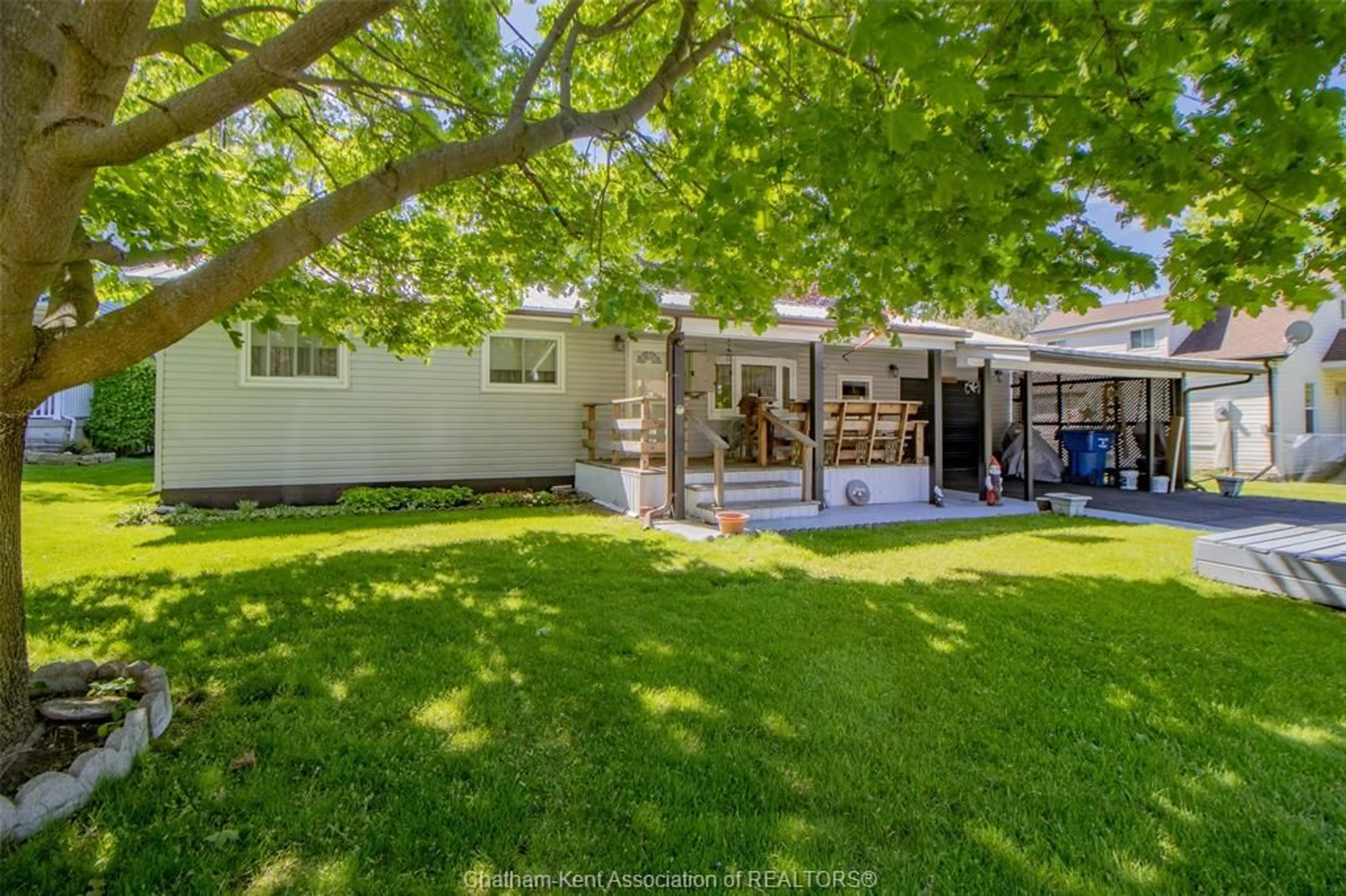 Unknown for 141 WALNUT St, Bothwell Ontario N0P 1C0
