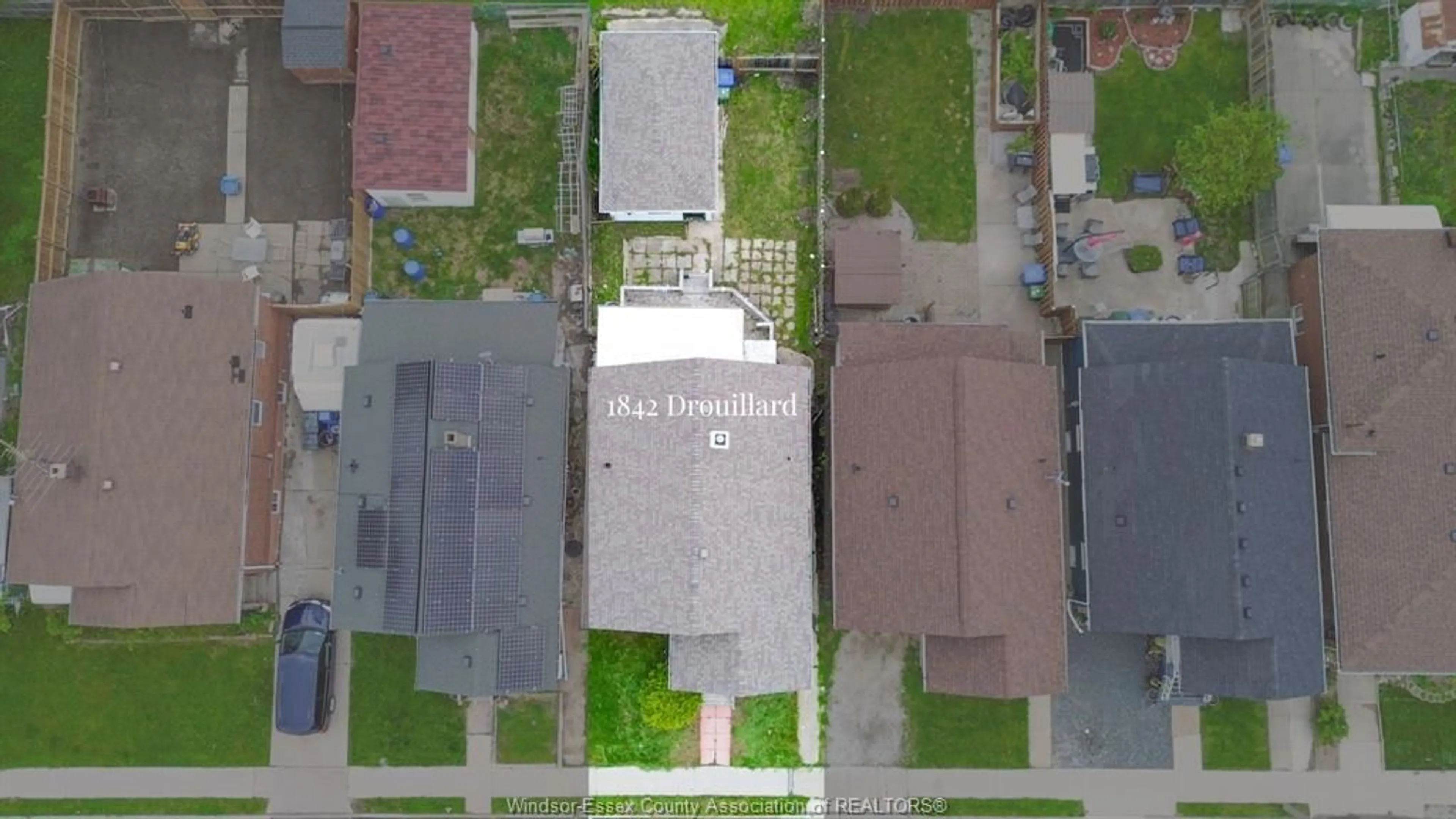 A pic from outside/outdoor area/front of a property/back of a property/a pic from drone, street for 1842 DROUILLARD, Windsor Ontario N8W 3X5