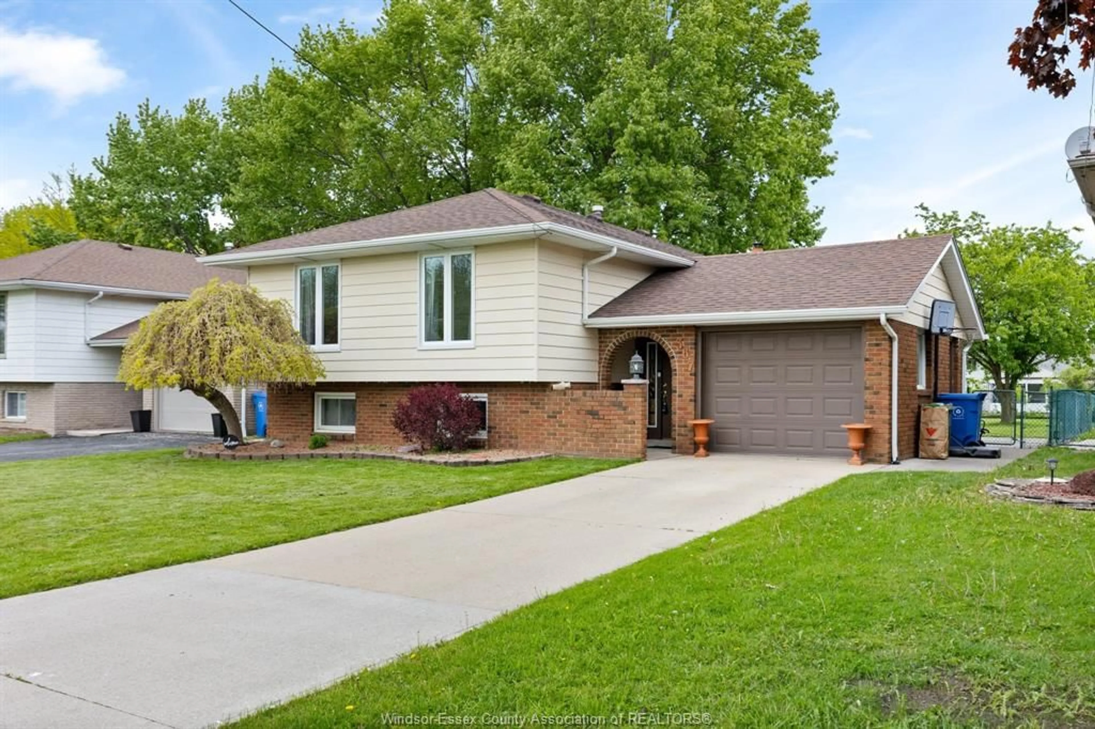Home with brick exterior material, street for 367 ST PETER, Belle River Ontario N8L 1K8