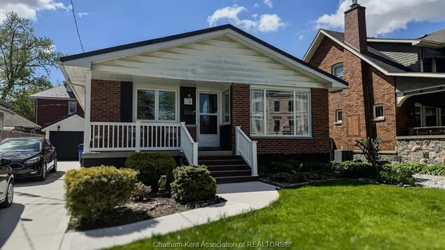 94 Stanley Ave, Chatham 2