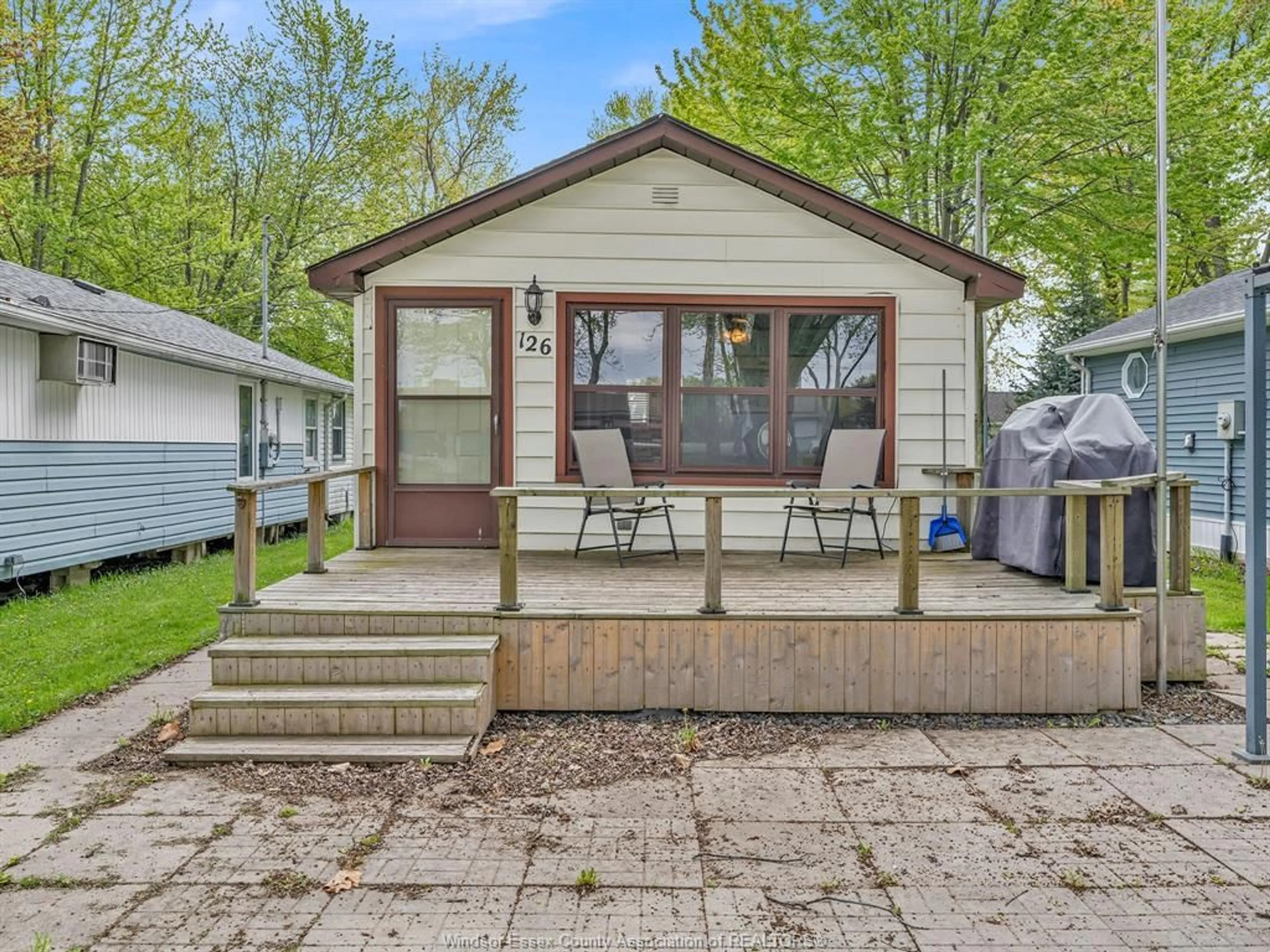 Home with vinyl exterior material, street for 126 PLEASURE BEACH, Harrow Ontario N0R 1G0