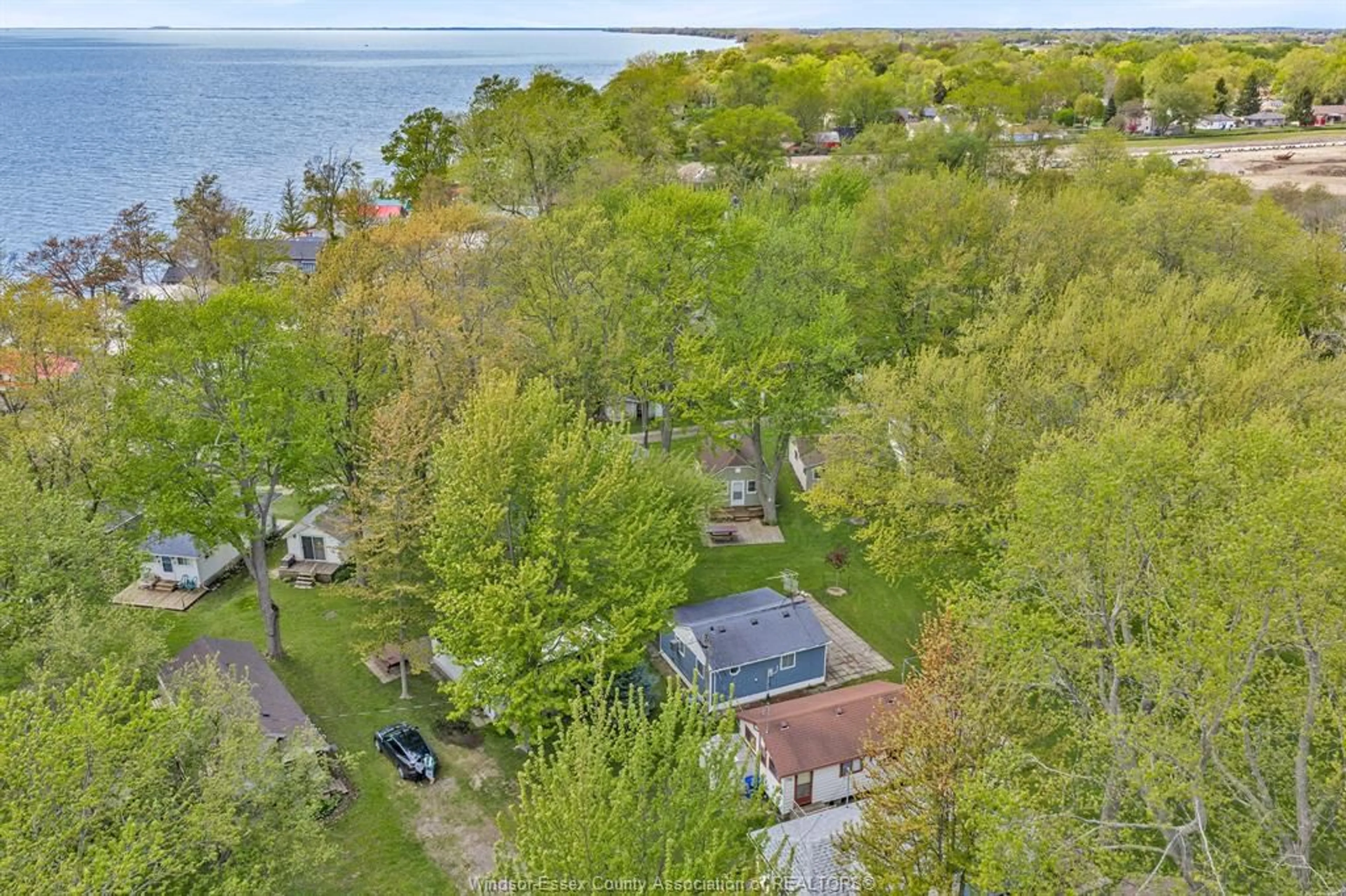A pic from outside/outdoor area/front of a property/back of a property/a pic from drone, water/lake/river/ocean view for 126 PLEASURE BEACH, Harrow Ontario N0R 1G0