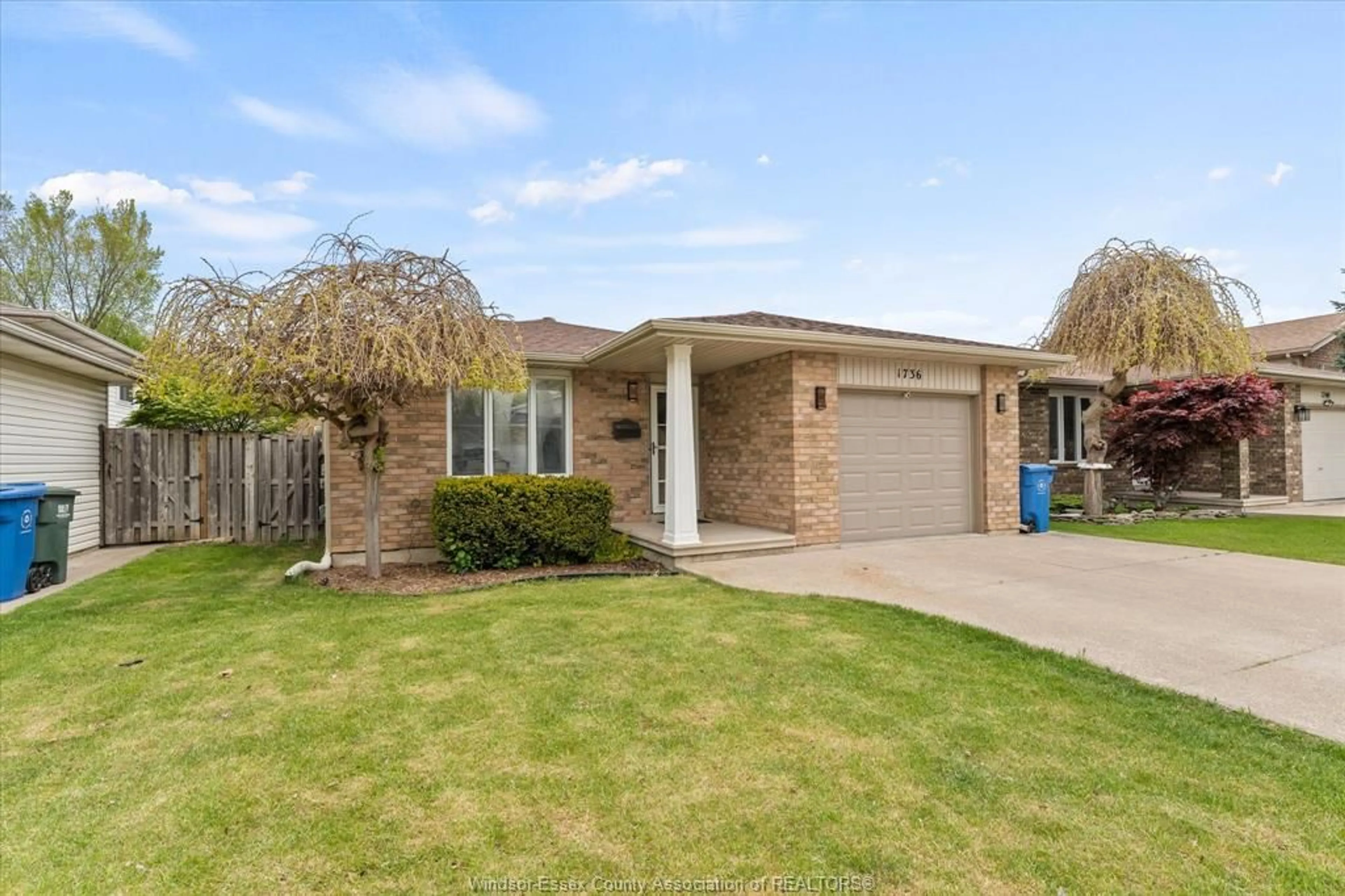 Home with brick exterior material, street for 1736 VICKY Cir, Windsor Ontario N8W 5P6