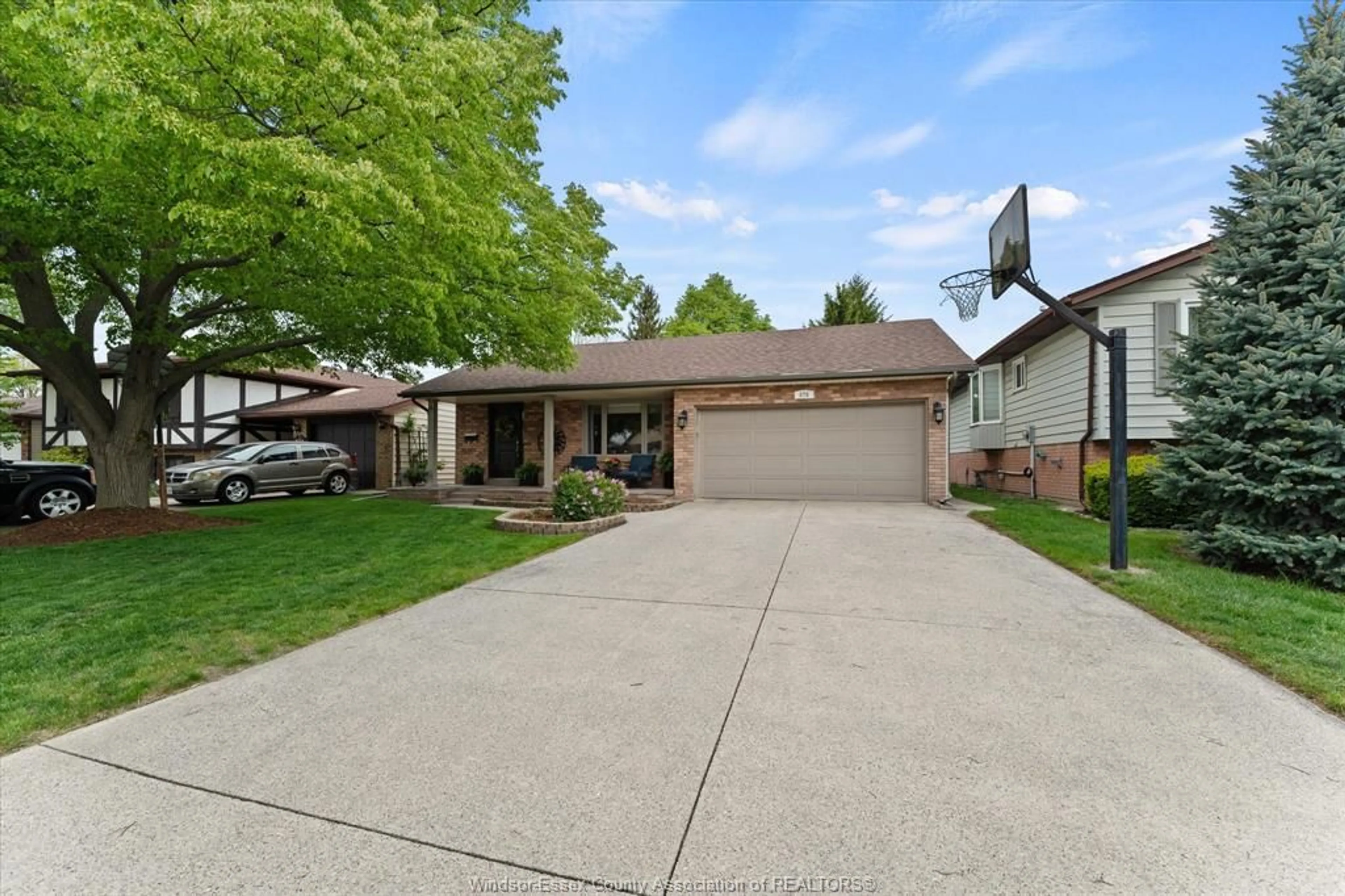 Unknown for 676 GAUTHIER Dr, Tecumseh Ontario N8N 3P8