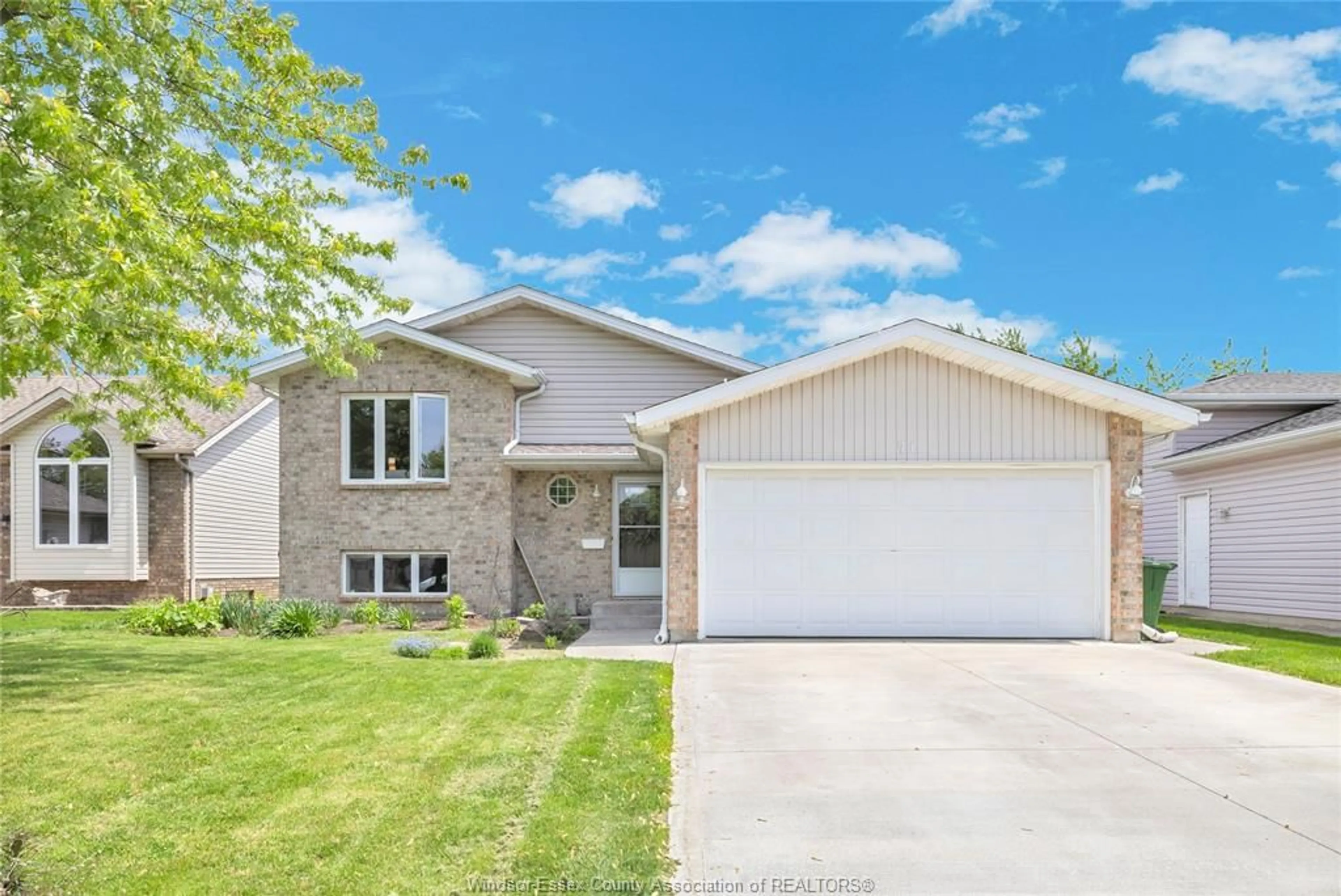 Home with brick exterior material, street for 71 MILNE St, Essex Ontario N8M 3G2