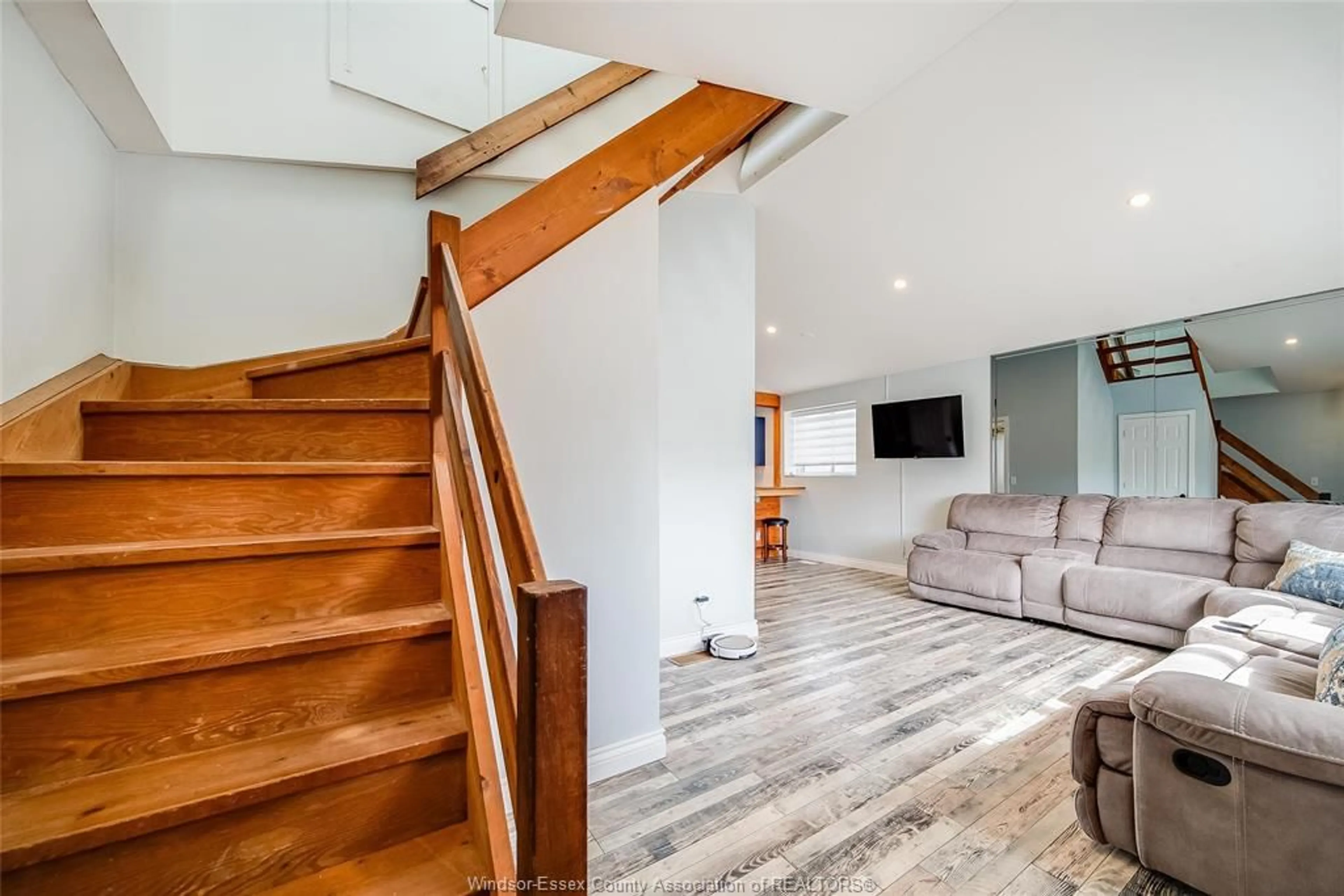 Stairs for 2736 COUNTY RD 42, St. Joachim Ontario N0R 1S0