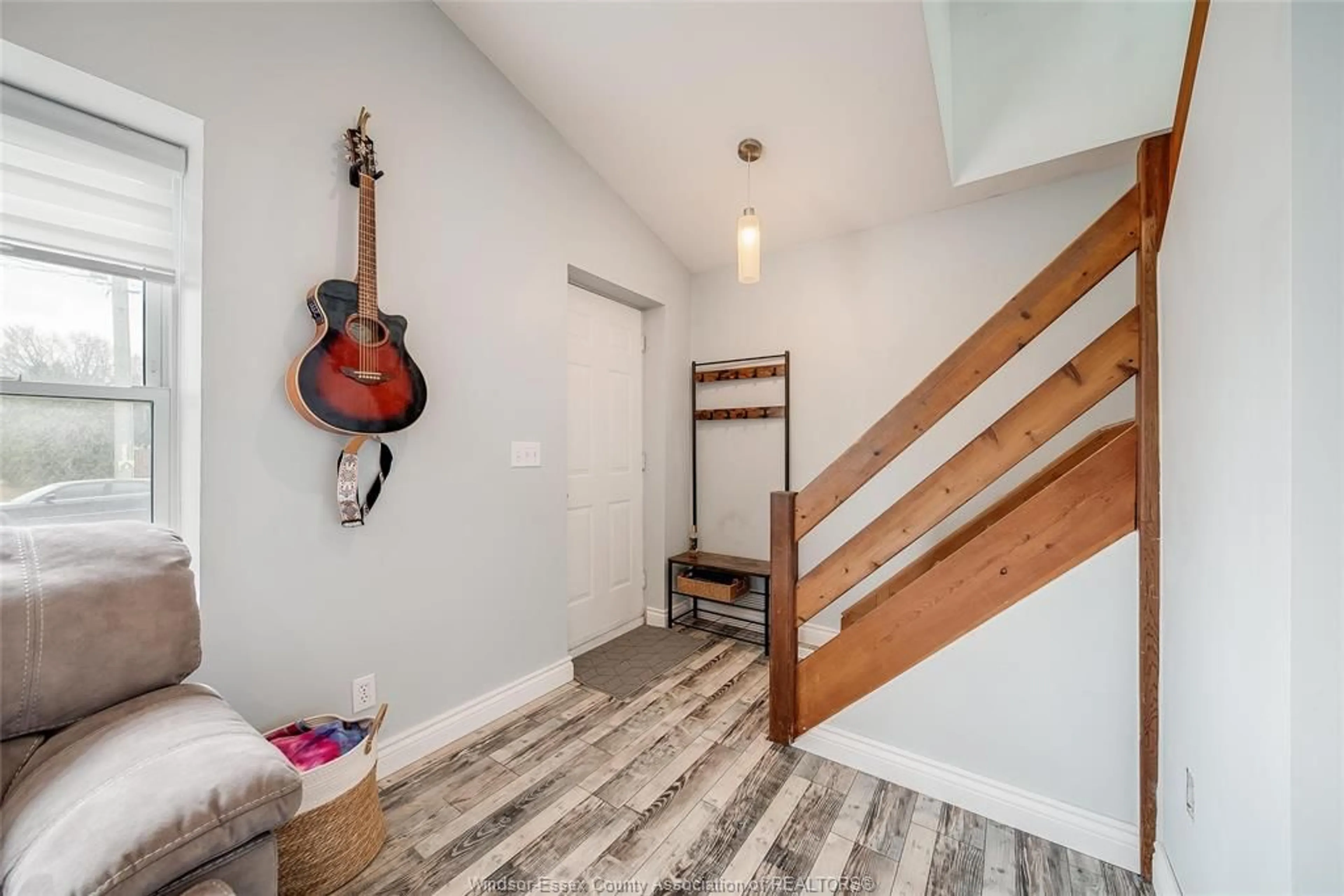Indoor entryway for 2736 COUNTY RD 42, St. Joachim Ontario N0R 1S0