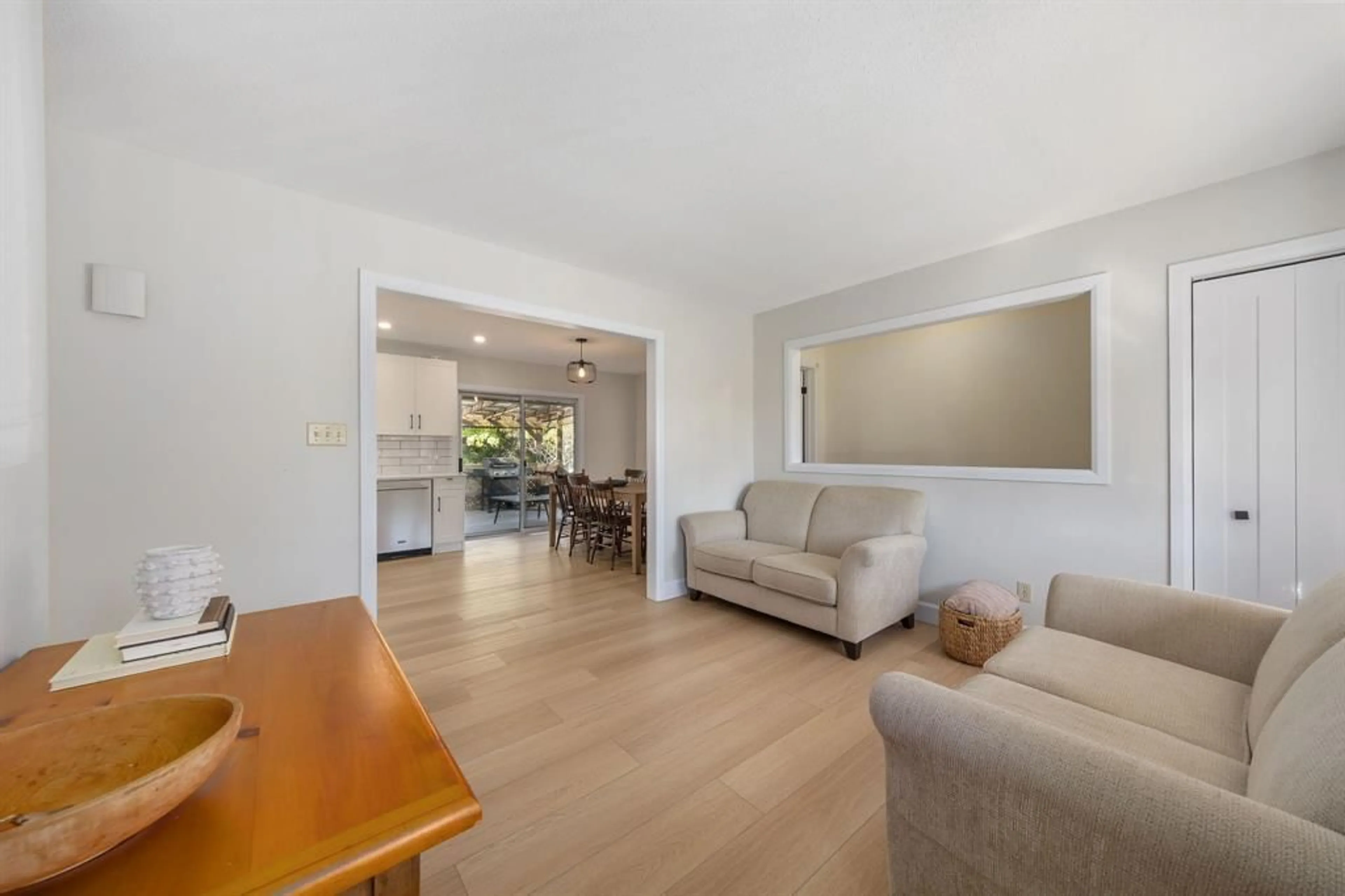 Living room with furniture, unknown for 3317 RIVER St, Brooke-Alvinston Ontario N0N 1A0