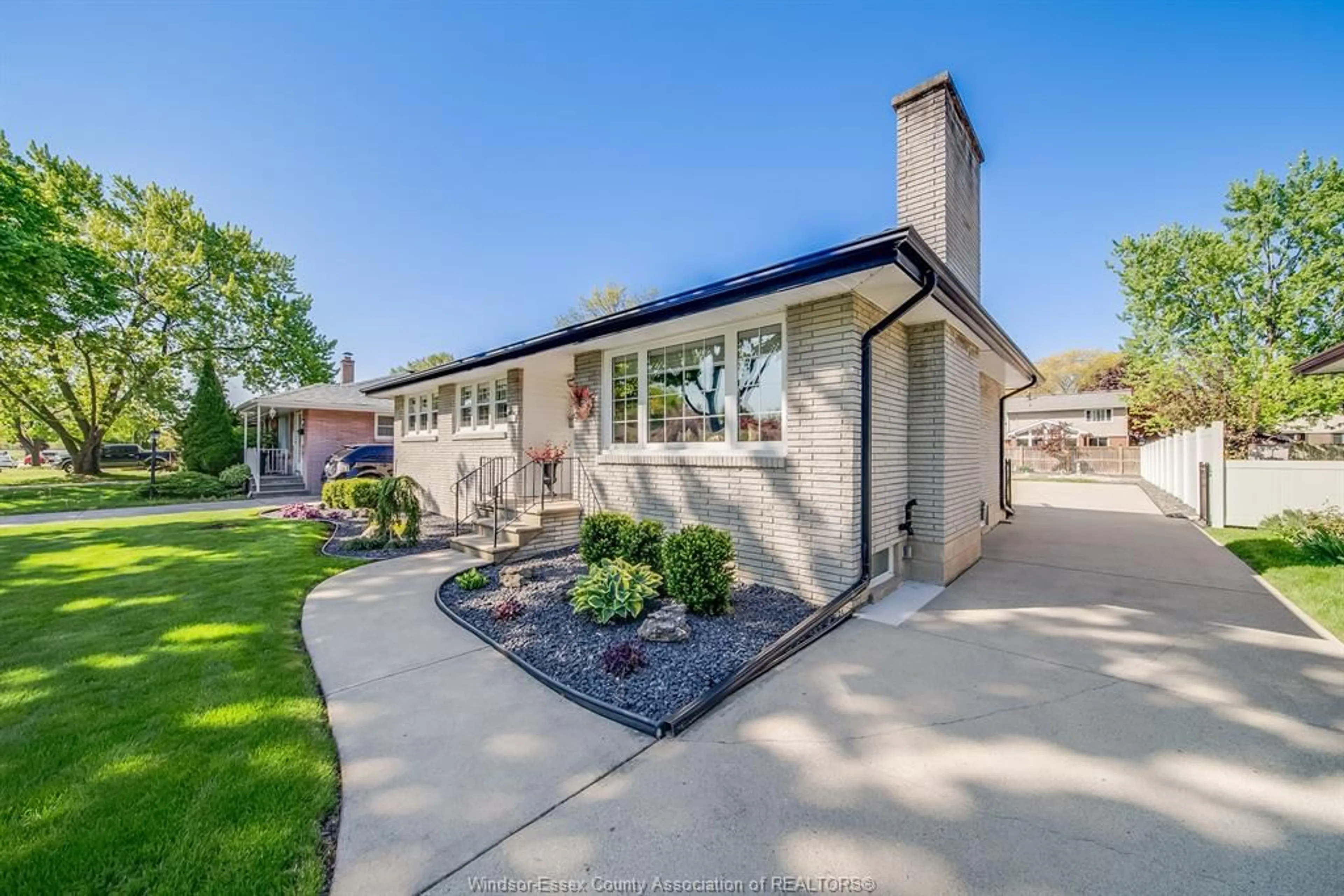 Home with brick exterior material, street for 1211 PARKVIEW Ave, Windsor Ontario N8S 2X8