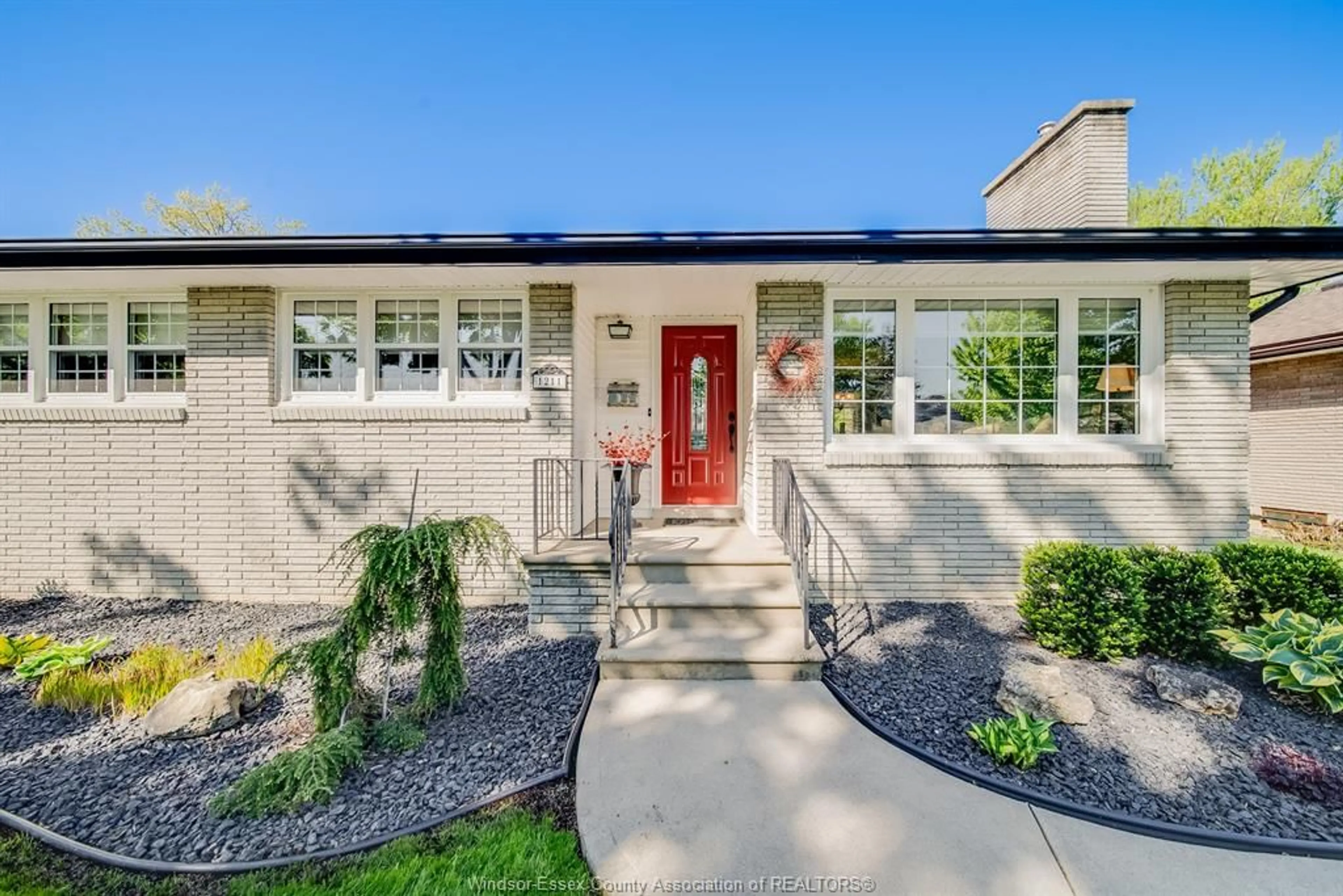 Home with brick exterior material, street for 1211 PARKVIEW Ave, Windsor Ontario N8S 2X8