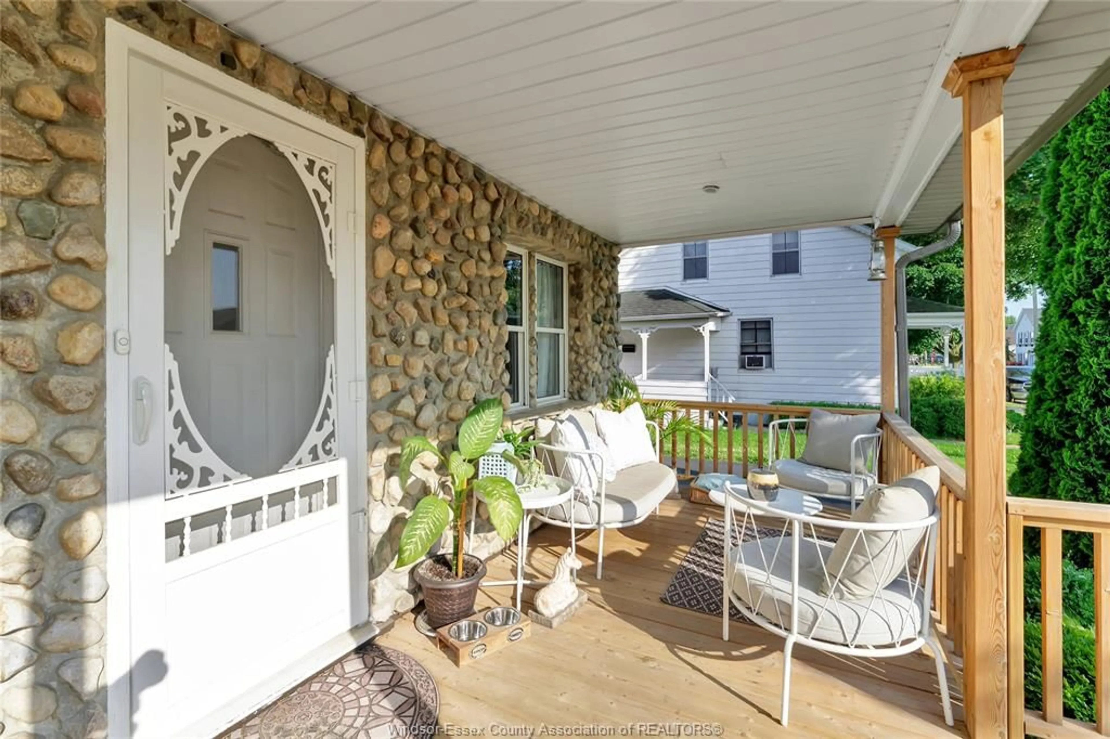 Patio, street for 287 SEYMOUR St, Amherstburg Ontario N9V 2B7