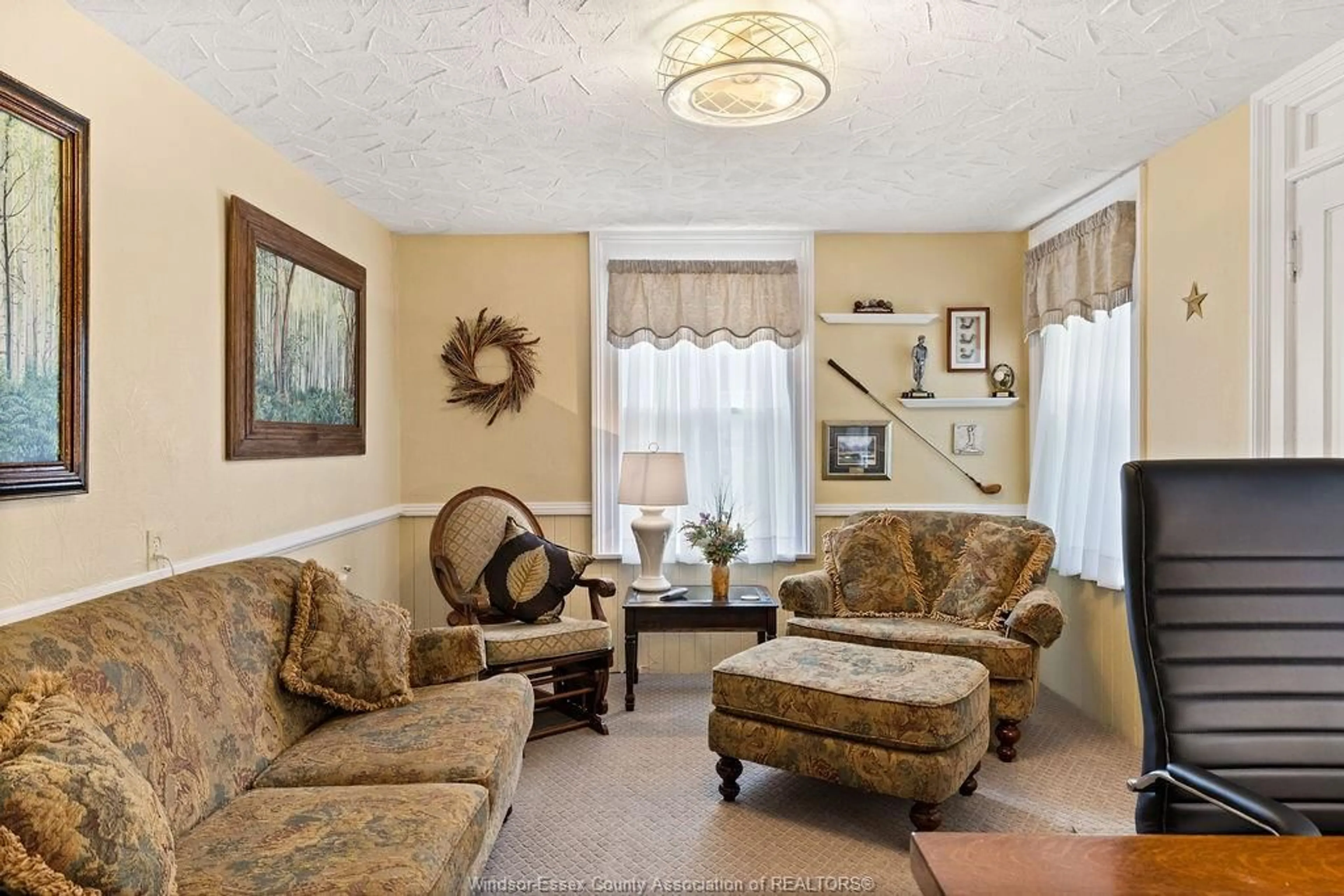 Living room with furniture, unknown for 14242 TECUMSEH Rd, Tecumseh Ontario N8N 1M8